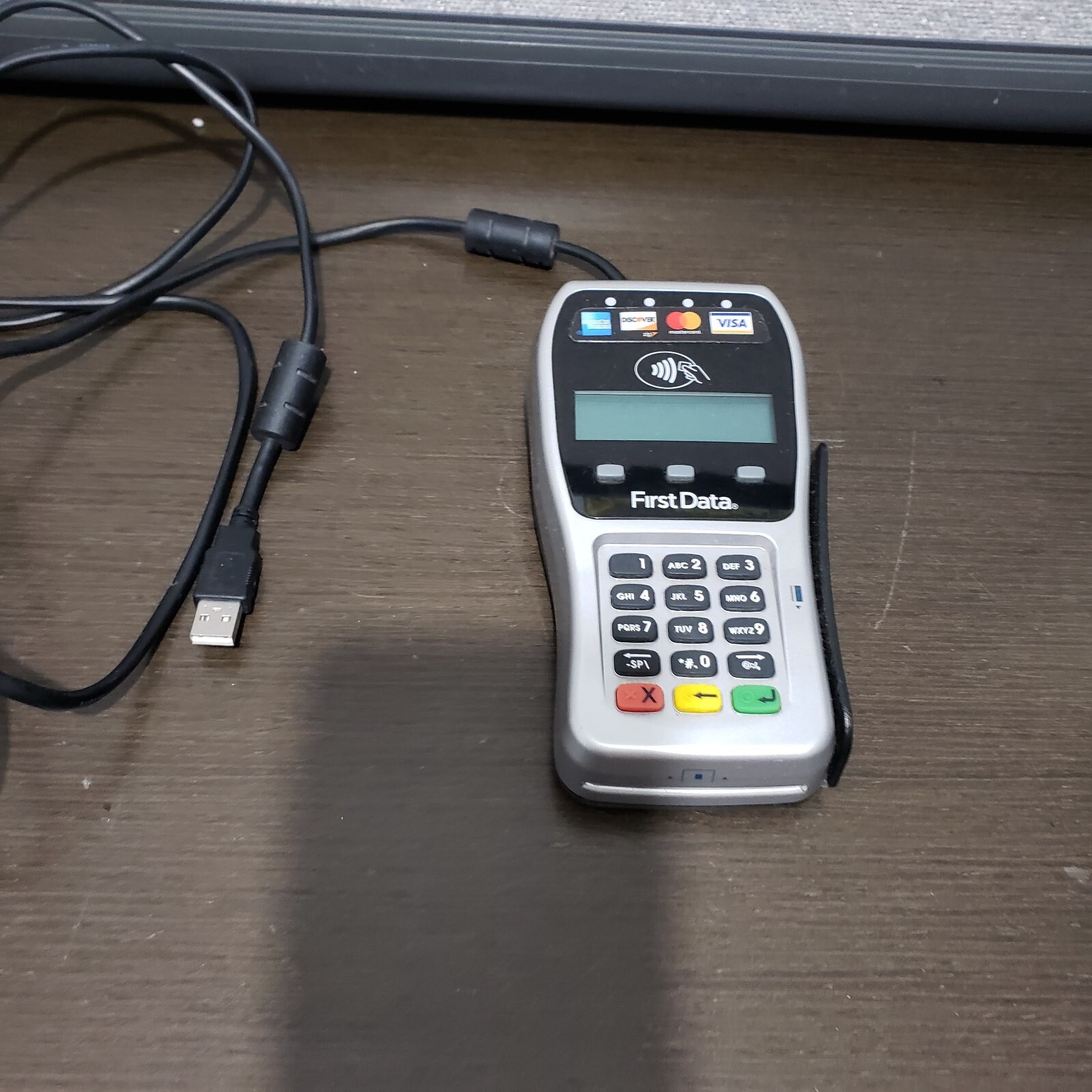 First Data FD35 Credit Card Reader