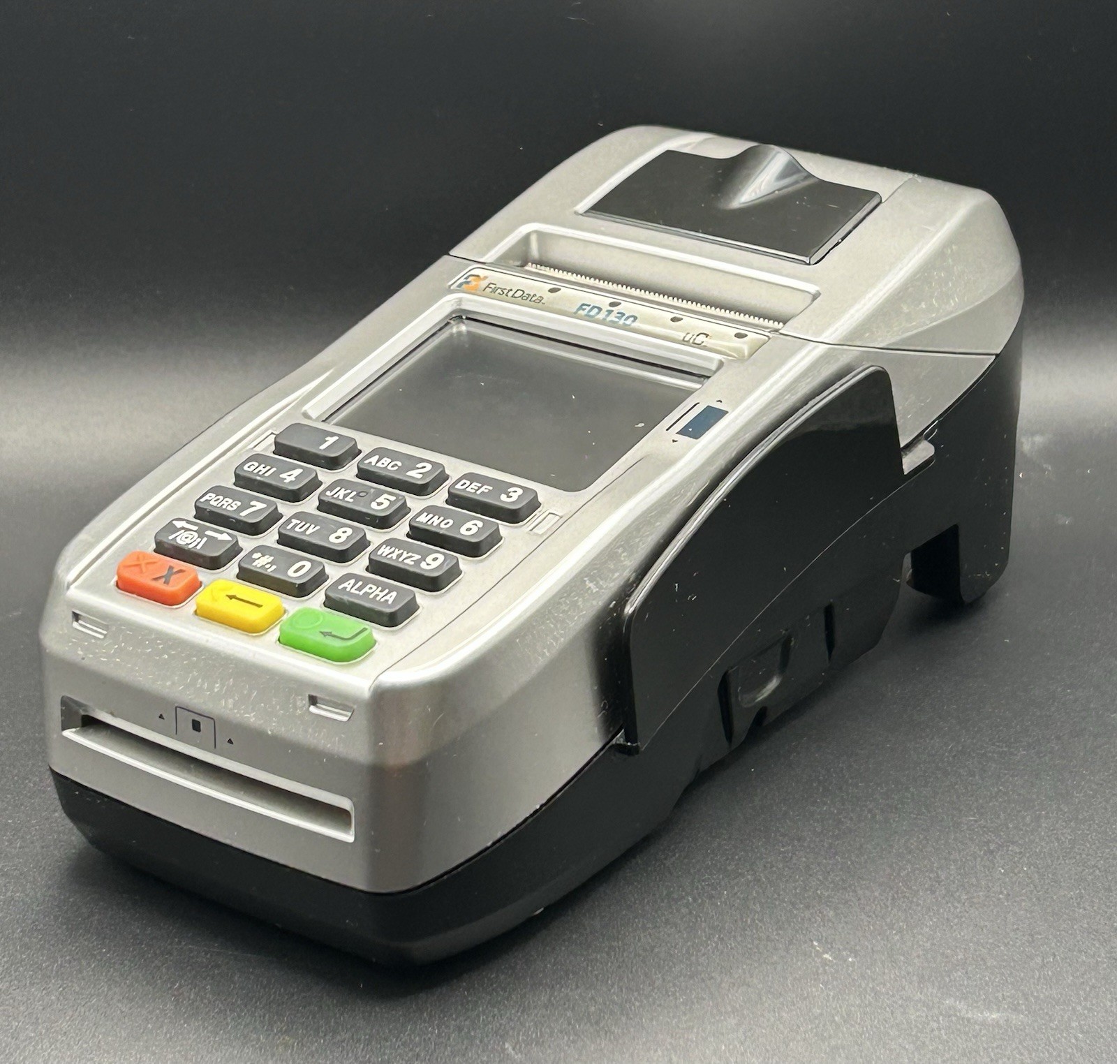FOR PARTS First Data FD130 Credit Card Reader Machine Terminal NO CORDS UNTESTED