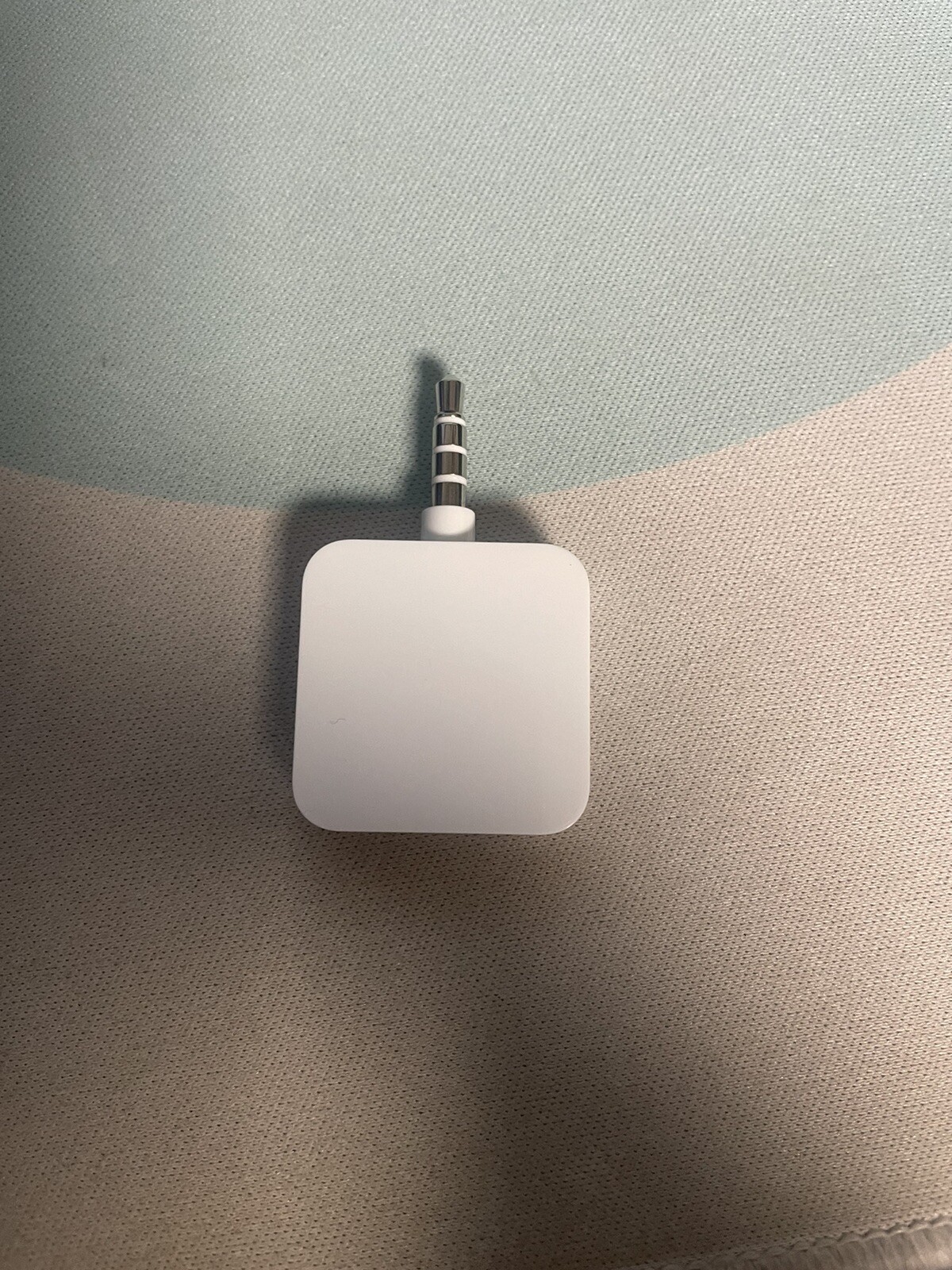 Square Plug-In Credit Debit Card Reader – White for Apple iPhone and iPad