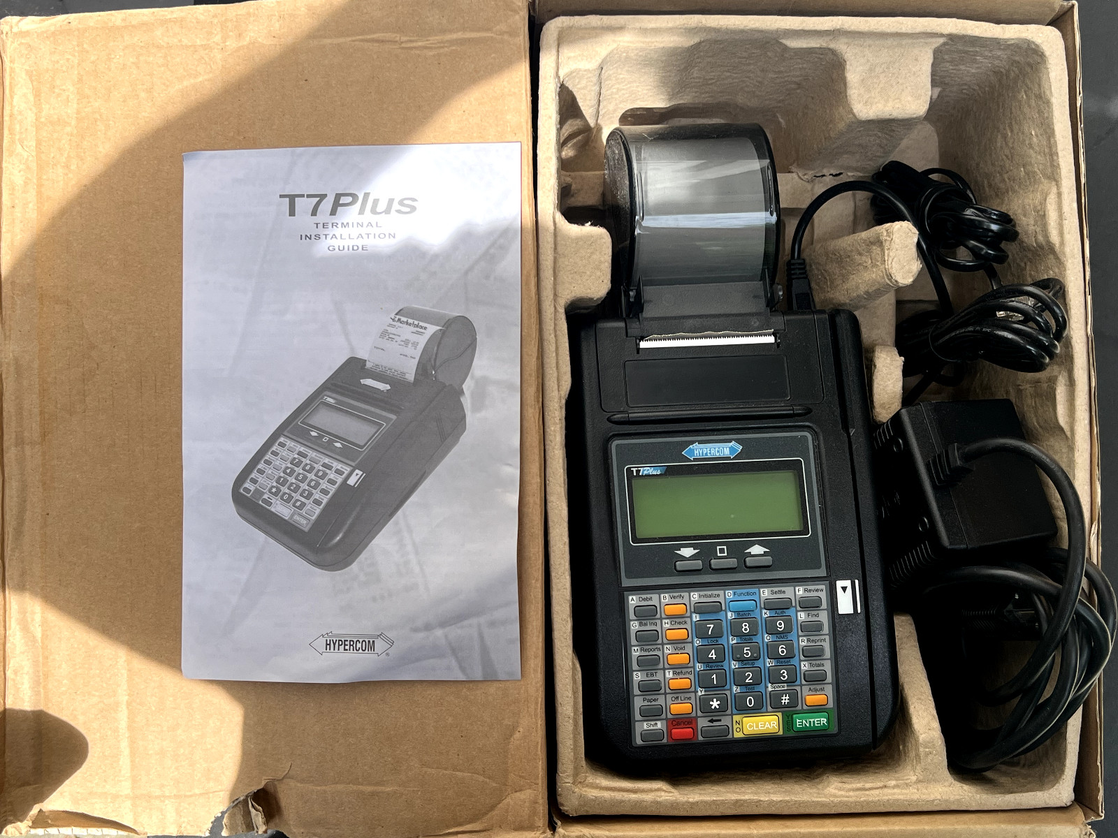 Hypercom T7Plus POS Credit Card Terminal with Power Supply Instructions and Box