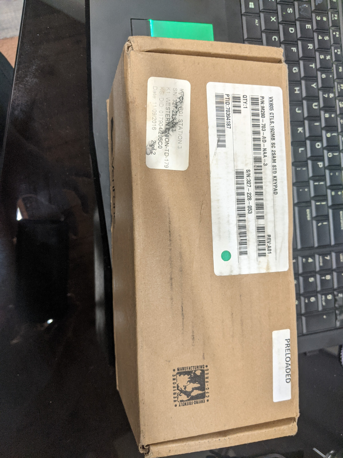 VeriFone Credit Card Reader VX805 CTLS 192MB SC 2SAM STD Keypad