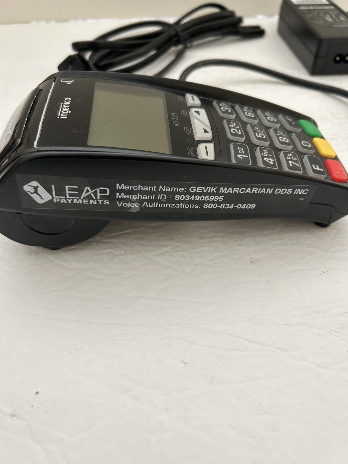 Ingenico Credit Card Reader Payment Machine ICT220-11T2371A