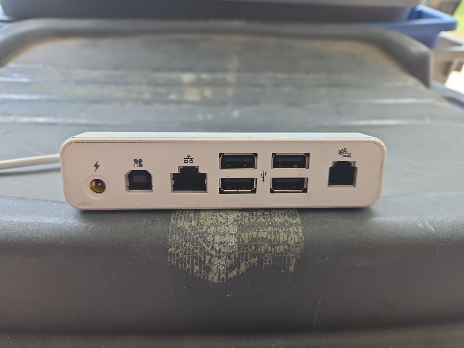 Clover Station Solo All-in-one POS W/ Hub
