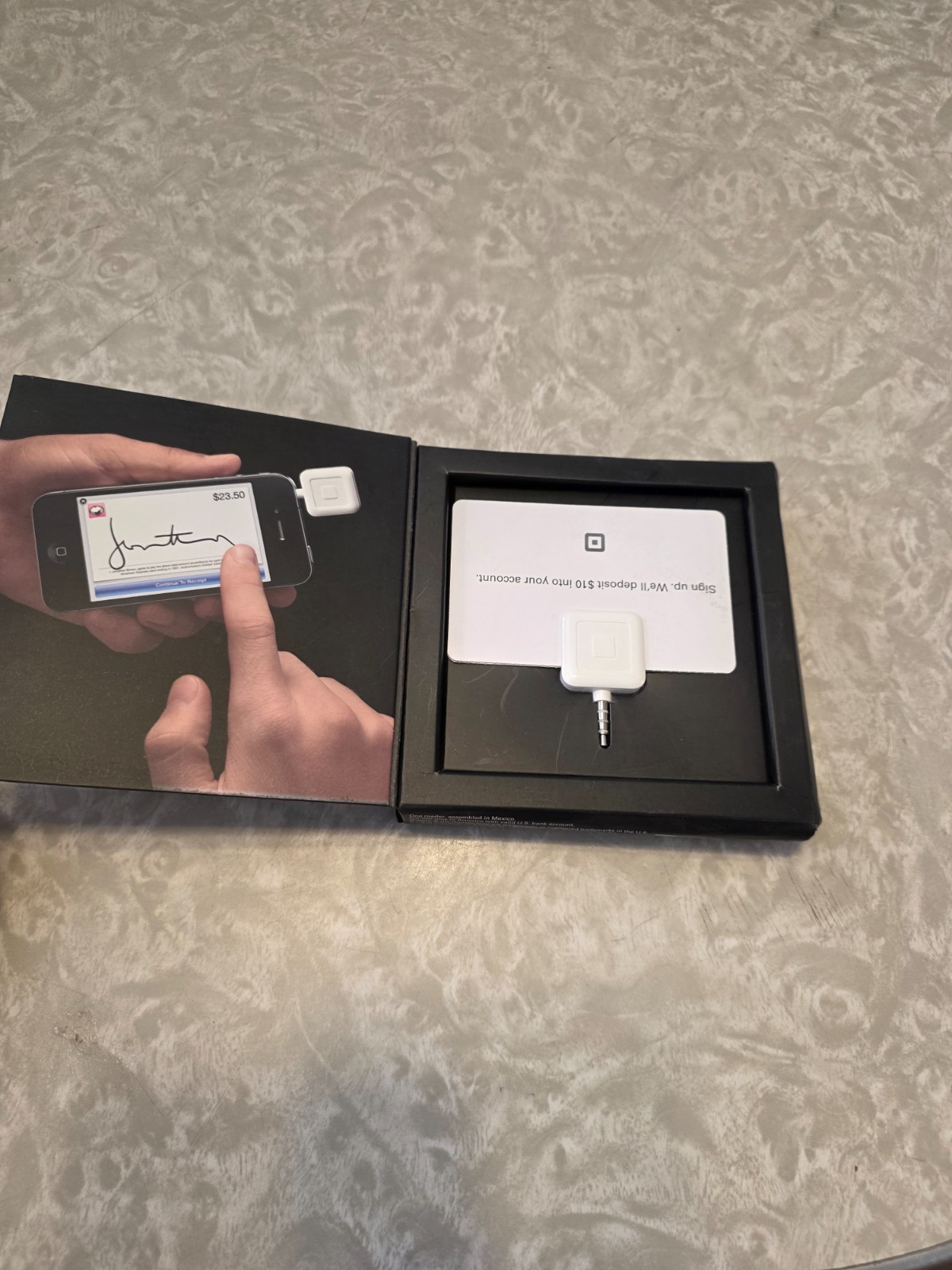 Square A-PKG-0206-01 Credit Debit Card Reader – White Apple iPhone & Android