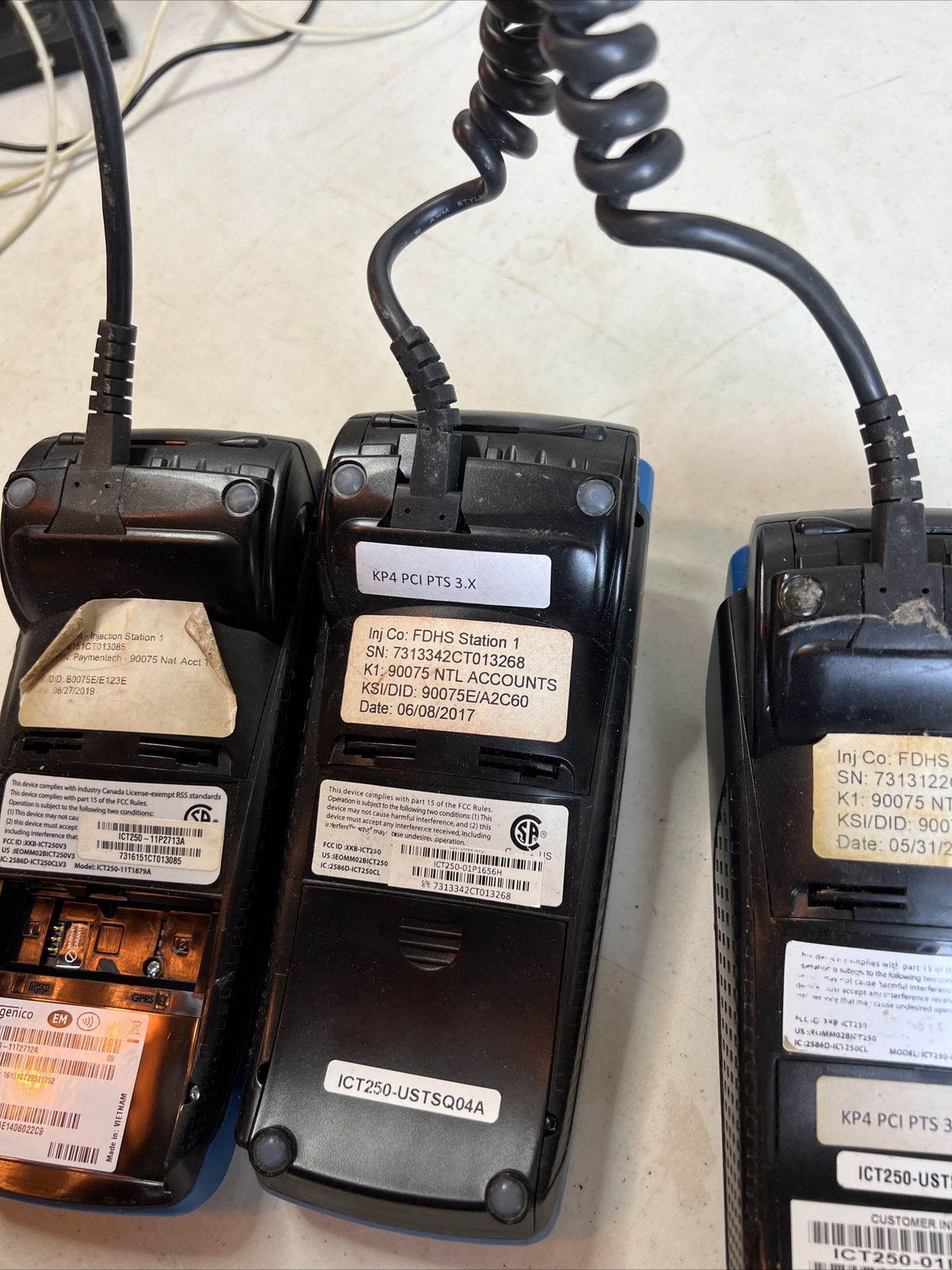Ingenico Credit Card Terminals iCT250 – Lot of 3 see description
