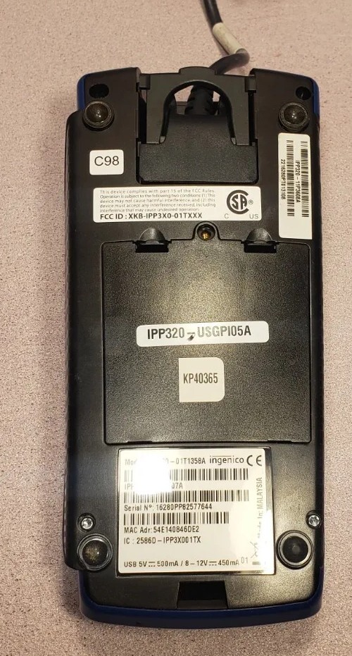 Ingenico iPP320 -11T2390A Credit Card Swipe & Chip Reader Scanner Terminal