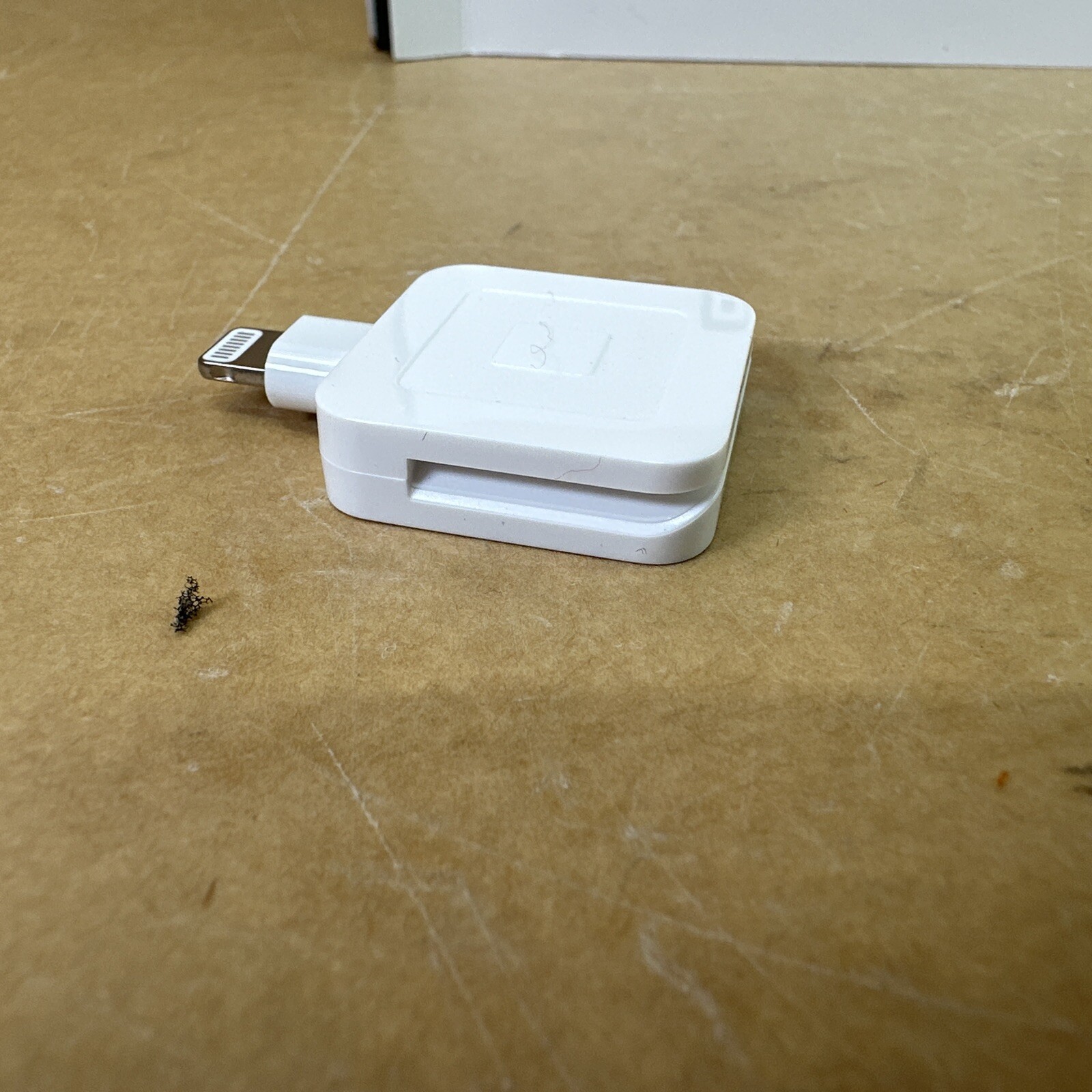 Square Reader for Magstripe With Lightning Connector – Glossy White iPhone iPad