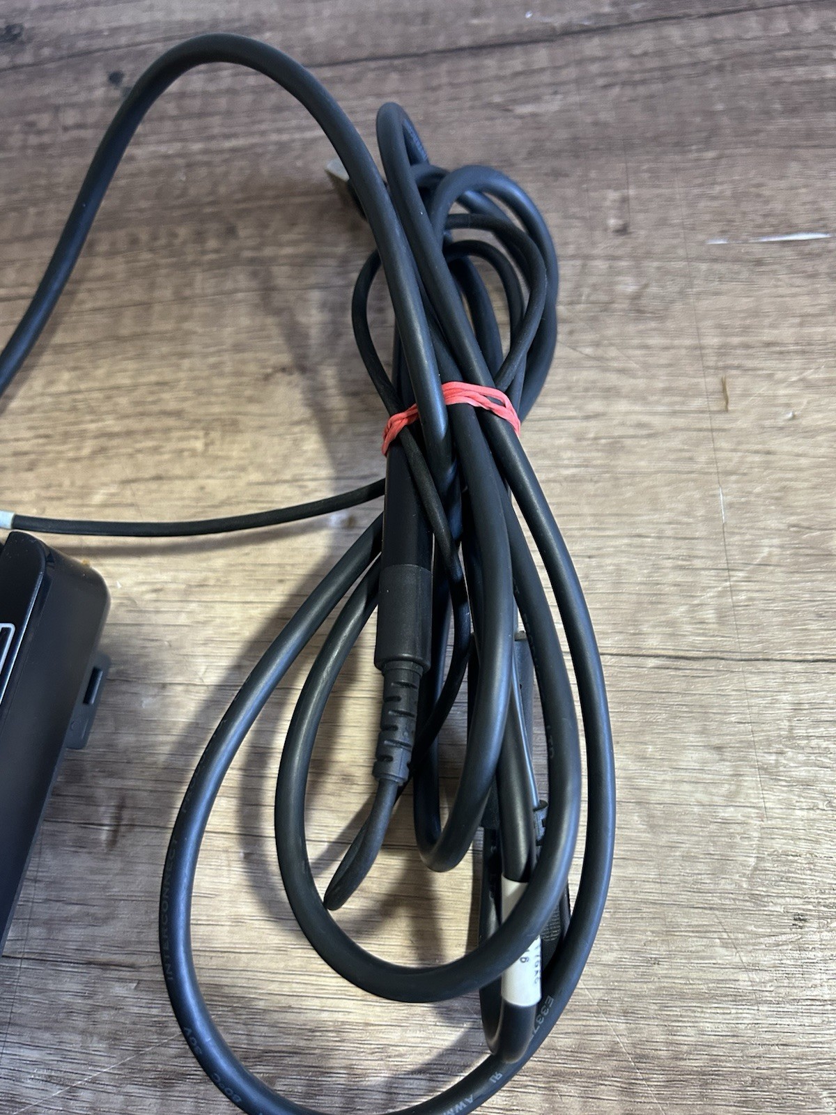 Ingenico ISC Touch 250 V4 Credit Card Reader w/ Power Cord & Stylus Tested