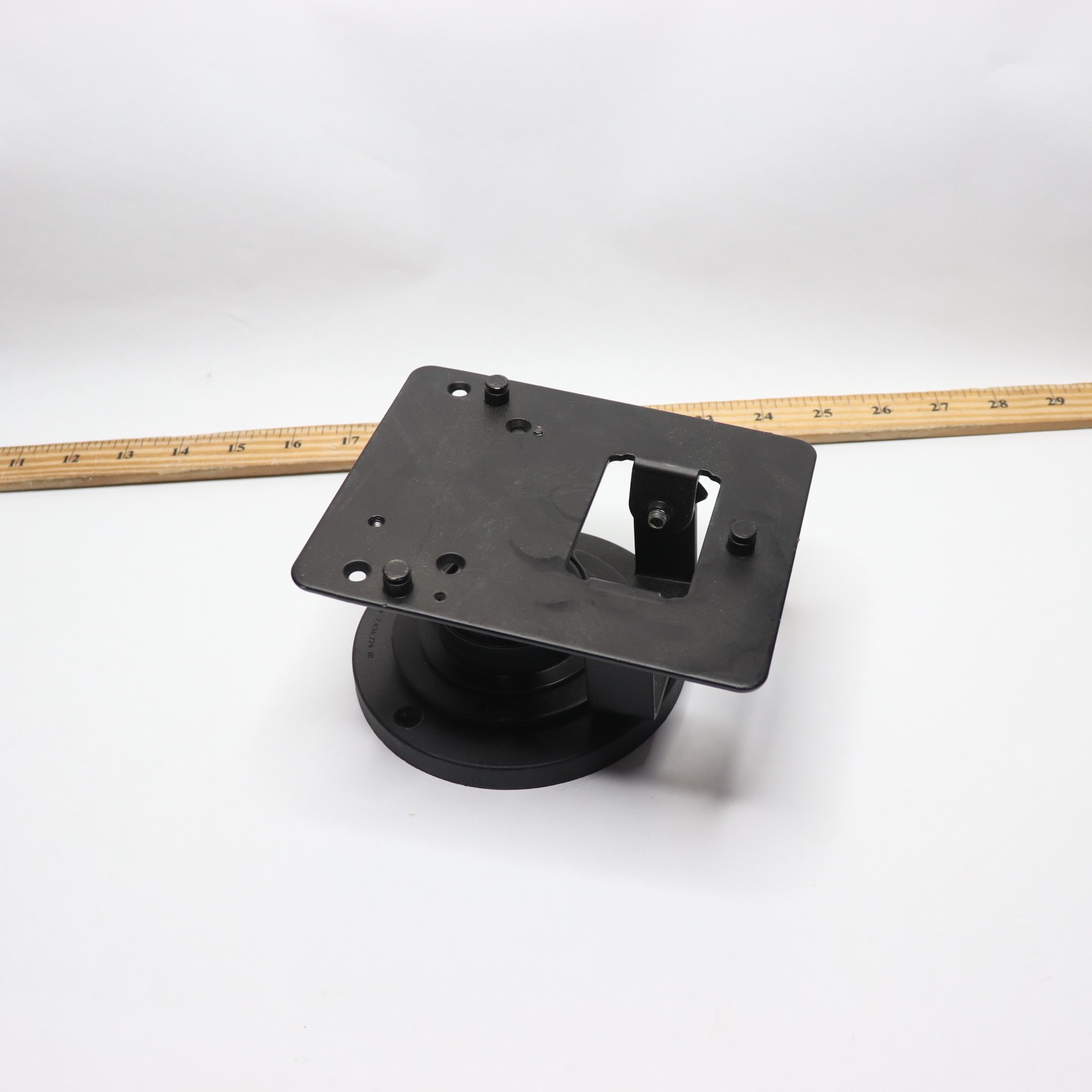 ENS Low Profile Stand For 4.75 x 6.80 x 5.31 367-2204-F