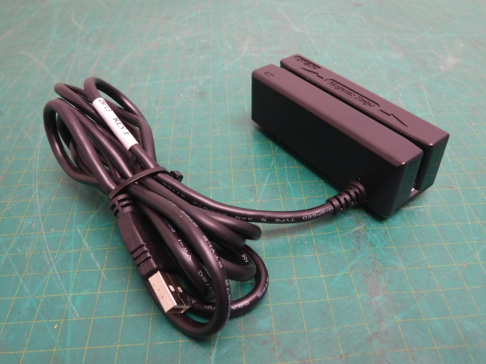 ID Tech IDMB-334112B USB Magnetic Strip Reader Black TESTED WORKING