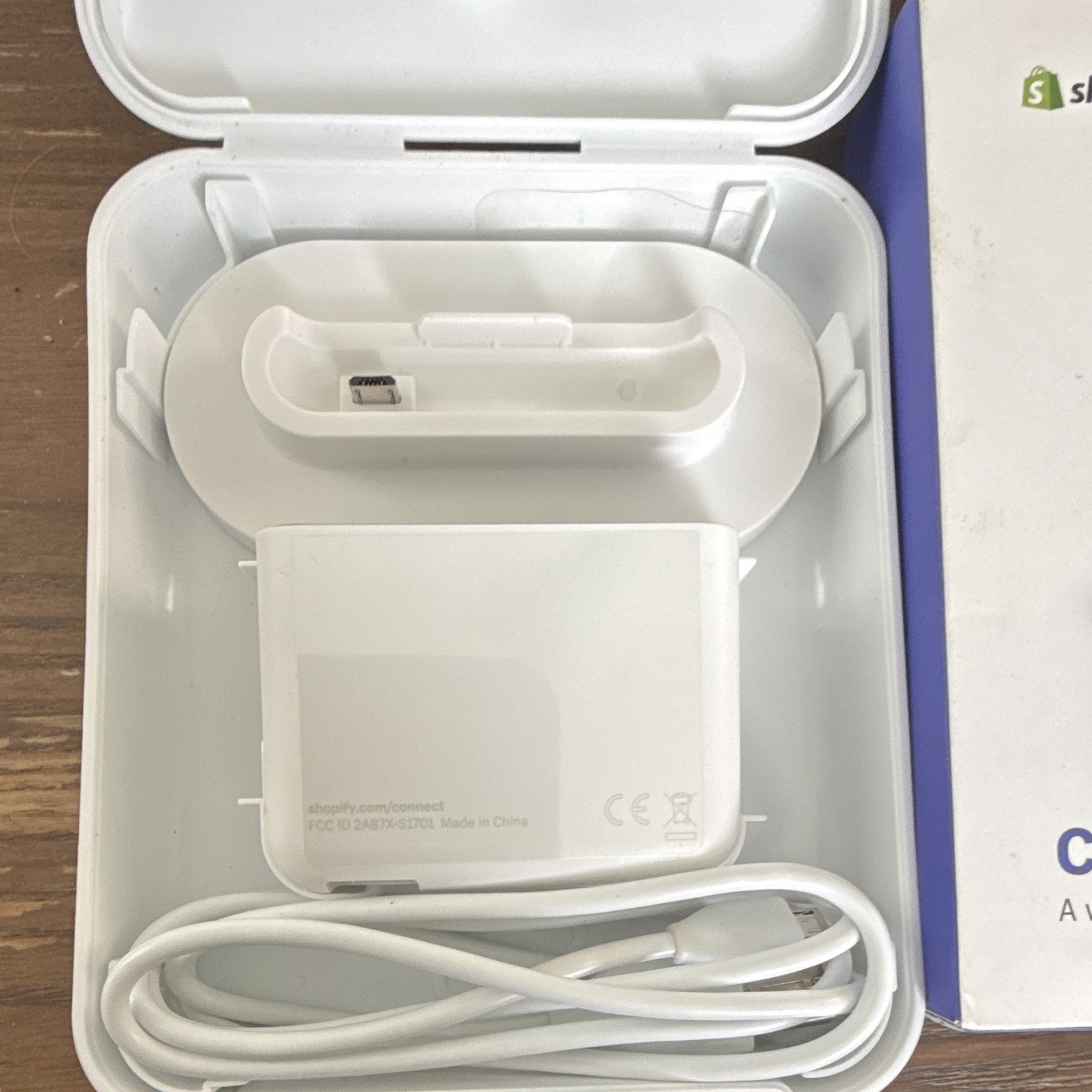 Shopify Chip & Swipe Wireless Credit Card Reader S1701 for iPhone & Android