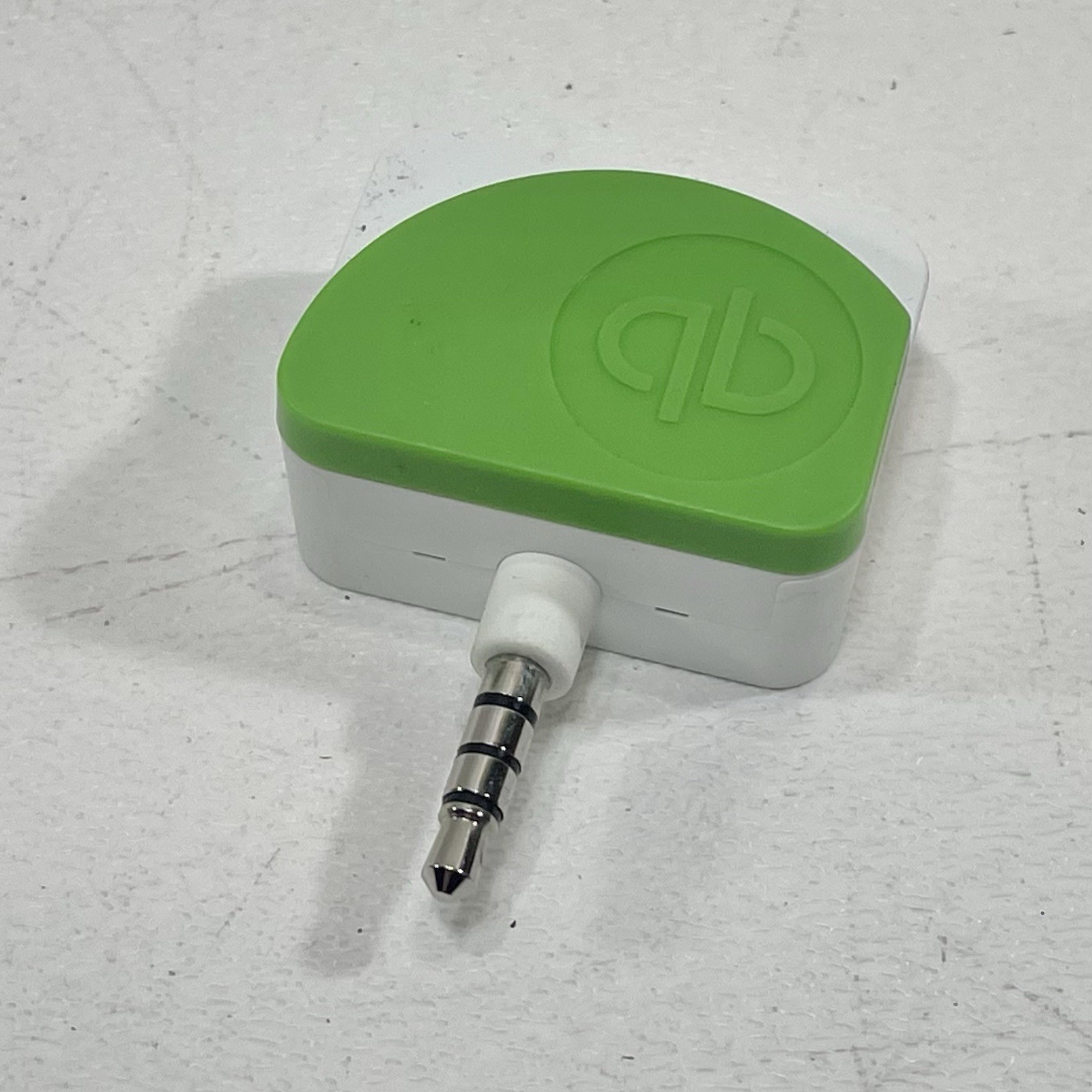 *Nice* Intuit Credit Debit EMV Swipe Card Reader Quickbooks 3.5mm Jack GoPayment