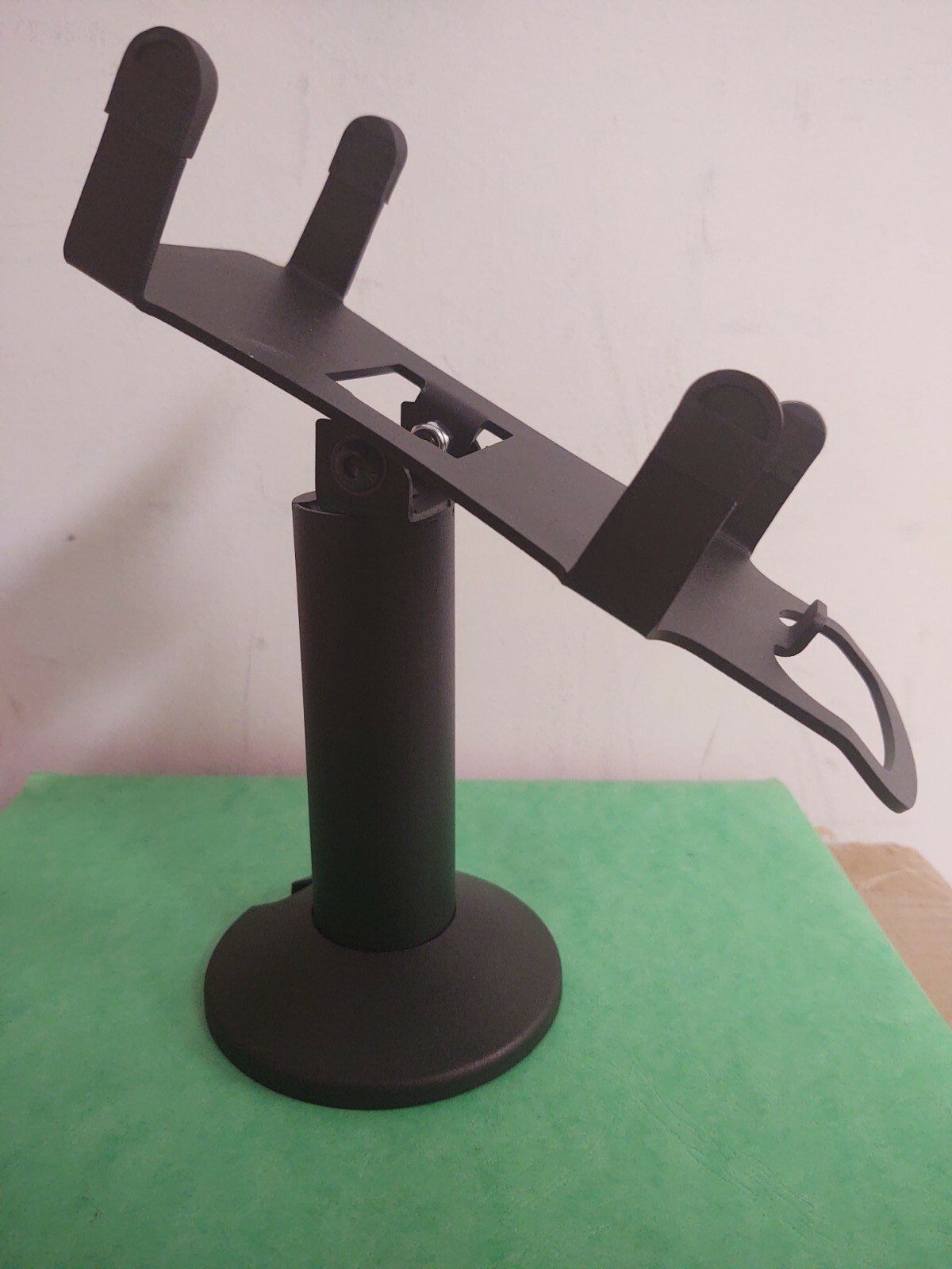 DCCS Swivel and Tilt Verifone Vx520 Terminal Stand, Screw-in and Adhesive