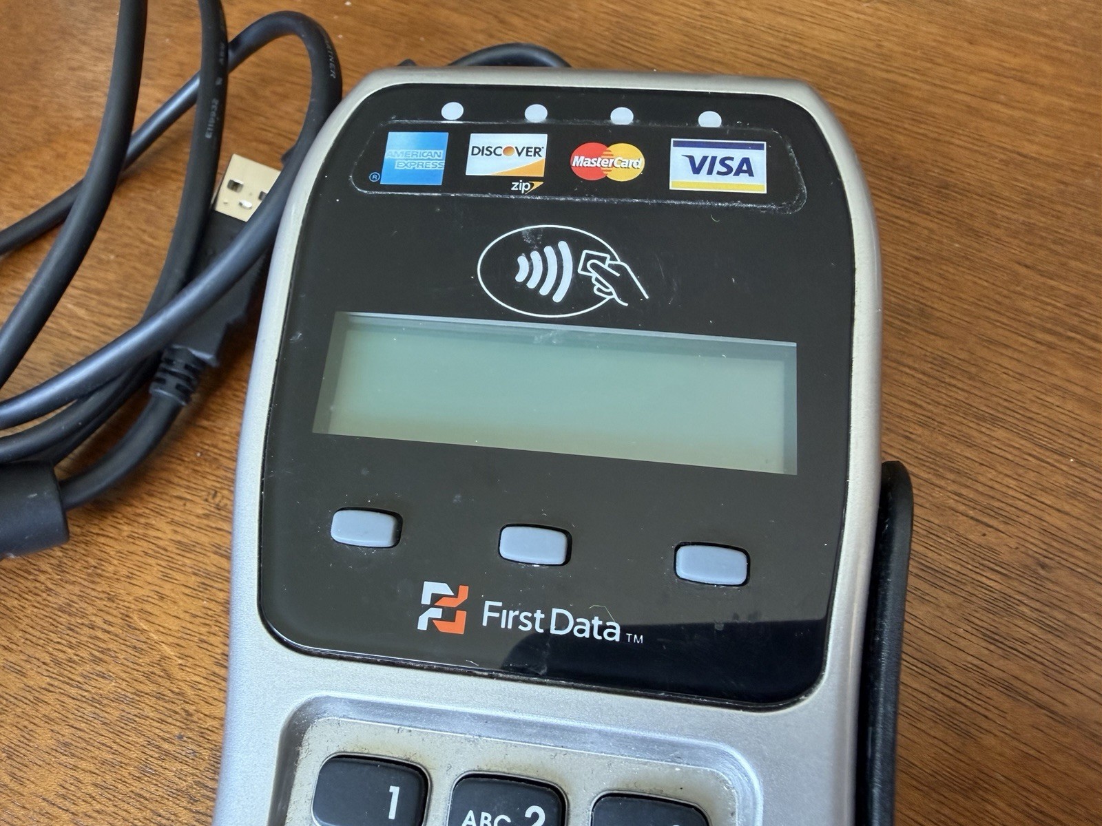 First Data FD-35 Credit Card Reader EMV NFC Pin Pad DRE3-4