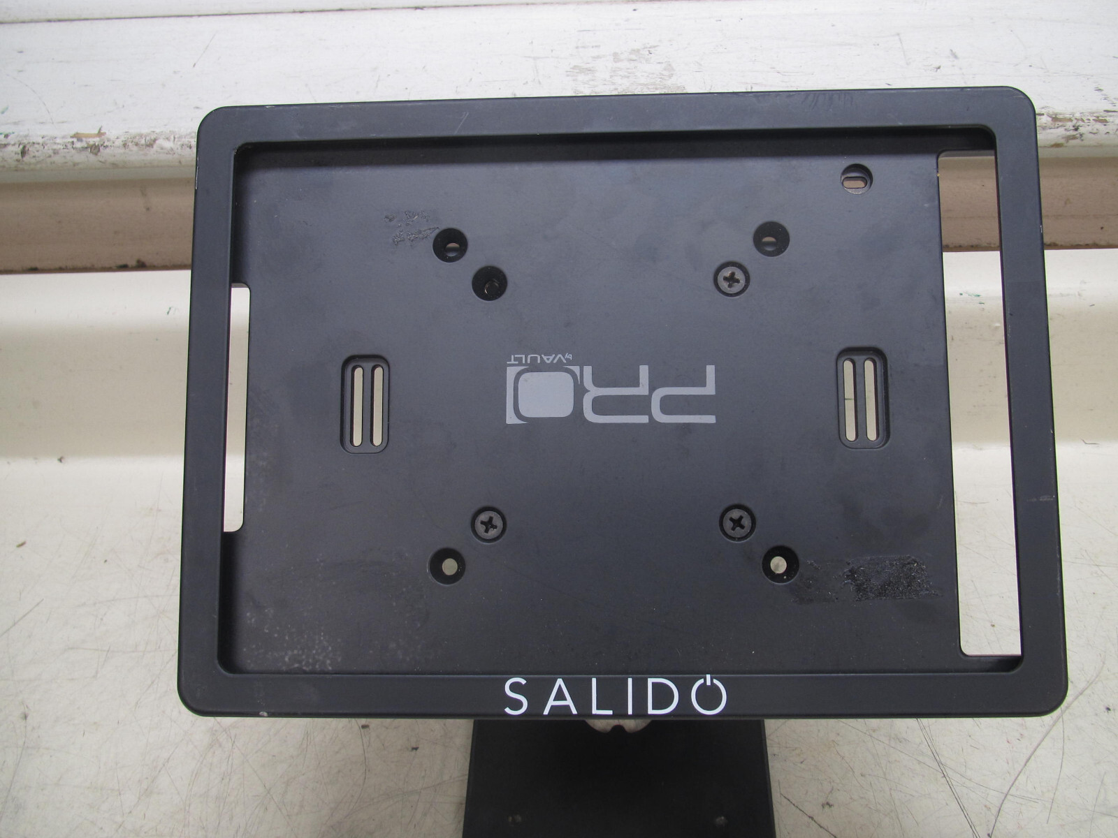 Salido Pro By Vault Store / Retail Stand For Credit / Debit Card Reader