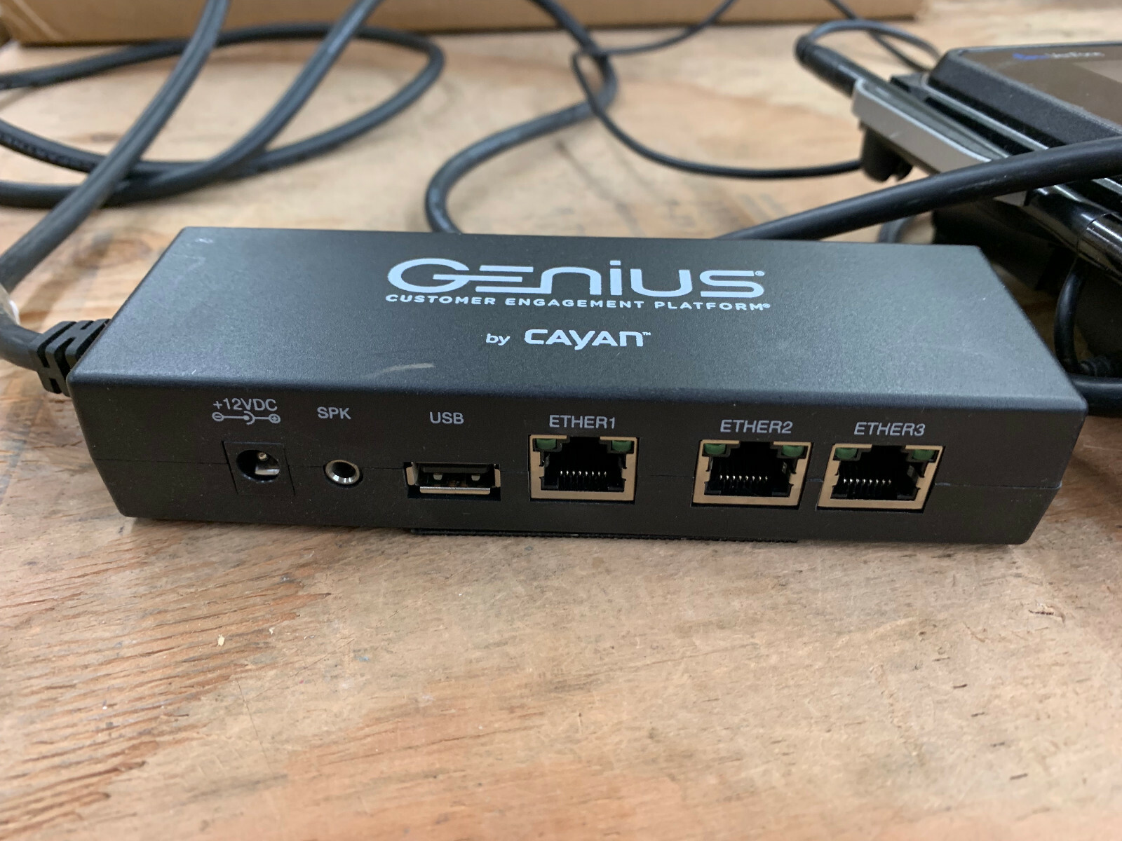 VERIFONE MX915 Terminal + Genius Customer Engagement Platform CBL-332-003 Cables