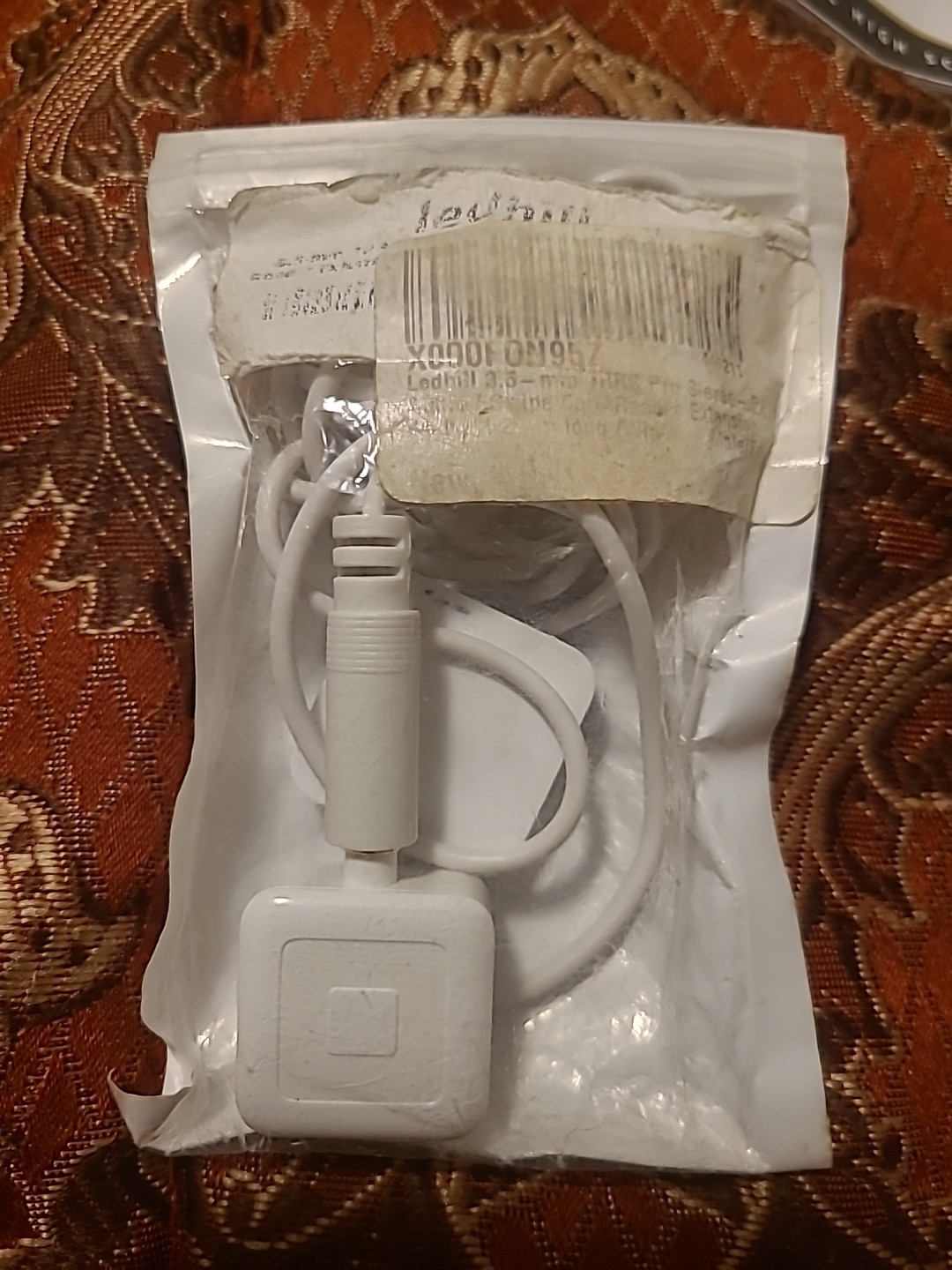 2x’s Square Credit Debit Card Reader Mobile Devices 3.5mm Headphone Jack White