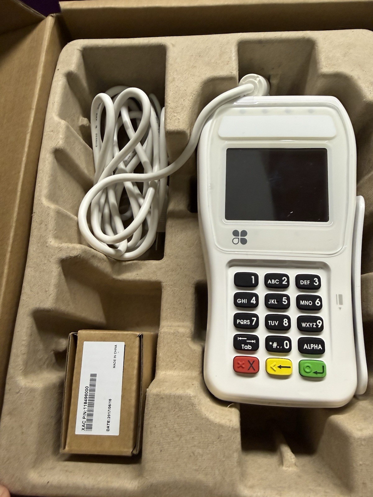 Clover Station 1.0 C100 W/Printer, Cash Drawer D100 & Xac Reader