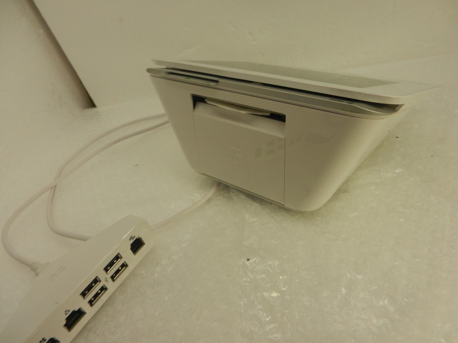 Clover Mini C302U POS System (Wi-Fi + Cellular) with USB Hub Excellent Condition