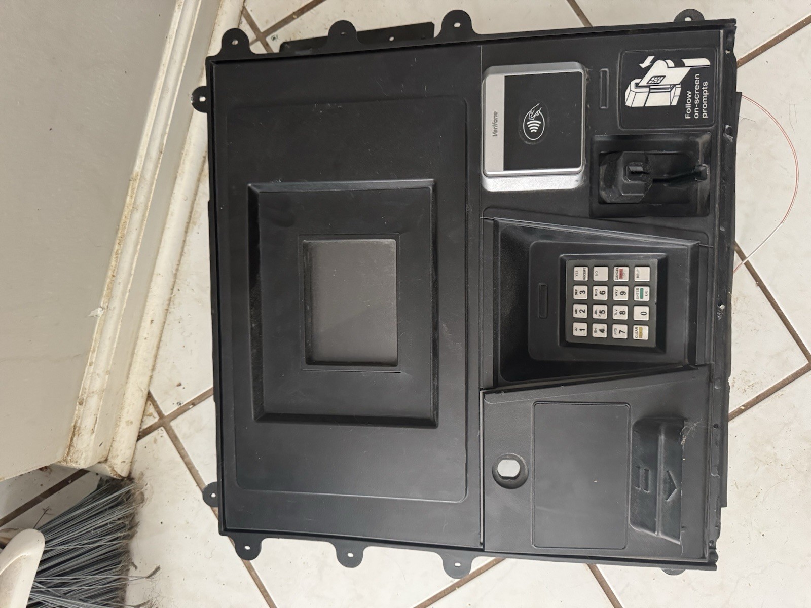 Two Hybrid Card Readers. Two App Pin Pads. Fcbs Work But Preprogrammed To QT.