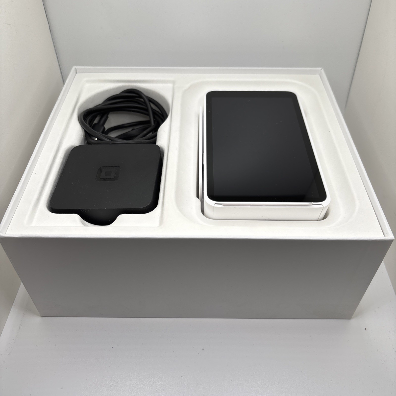 Square Terminal Credit Card Machine Mobile POS Payment Processing White Open Box