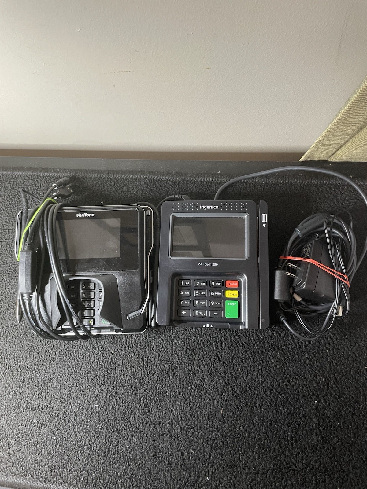 Ingenico ISC touch 250 and VeriFone MX 915 M132-409-01-R