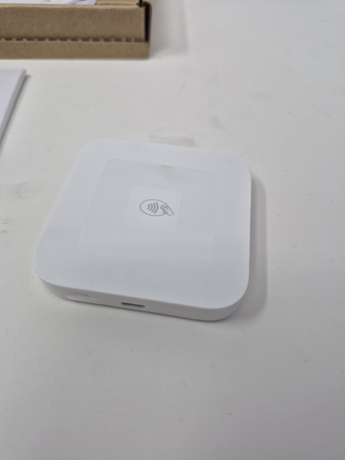 Square S8-1 Contactless Credit Card and Chip Reader – White NEW w/ Box