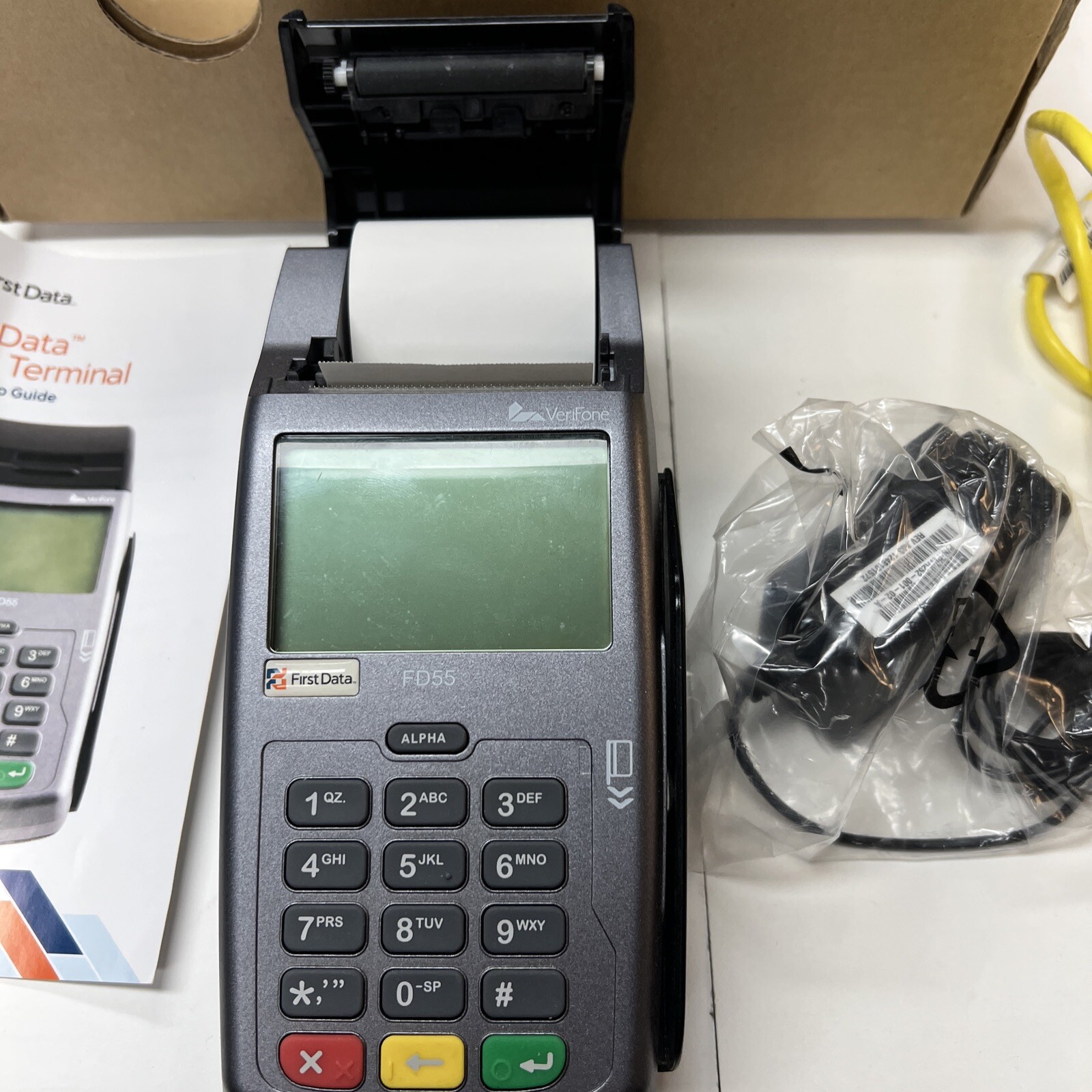 FIRST DATA FD55 Credit Card Reader with Phone and Power Cables