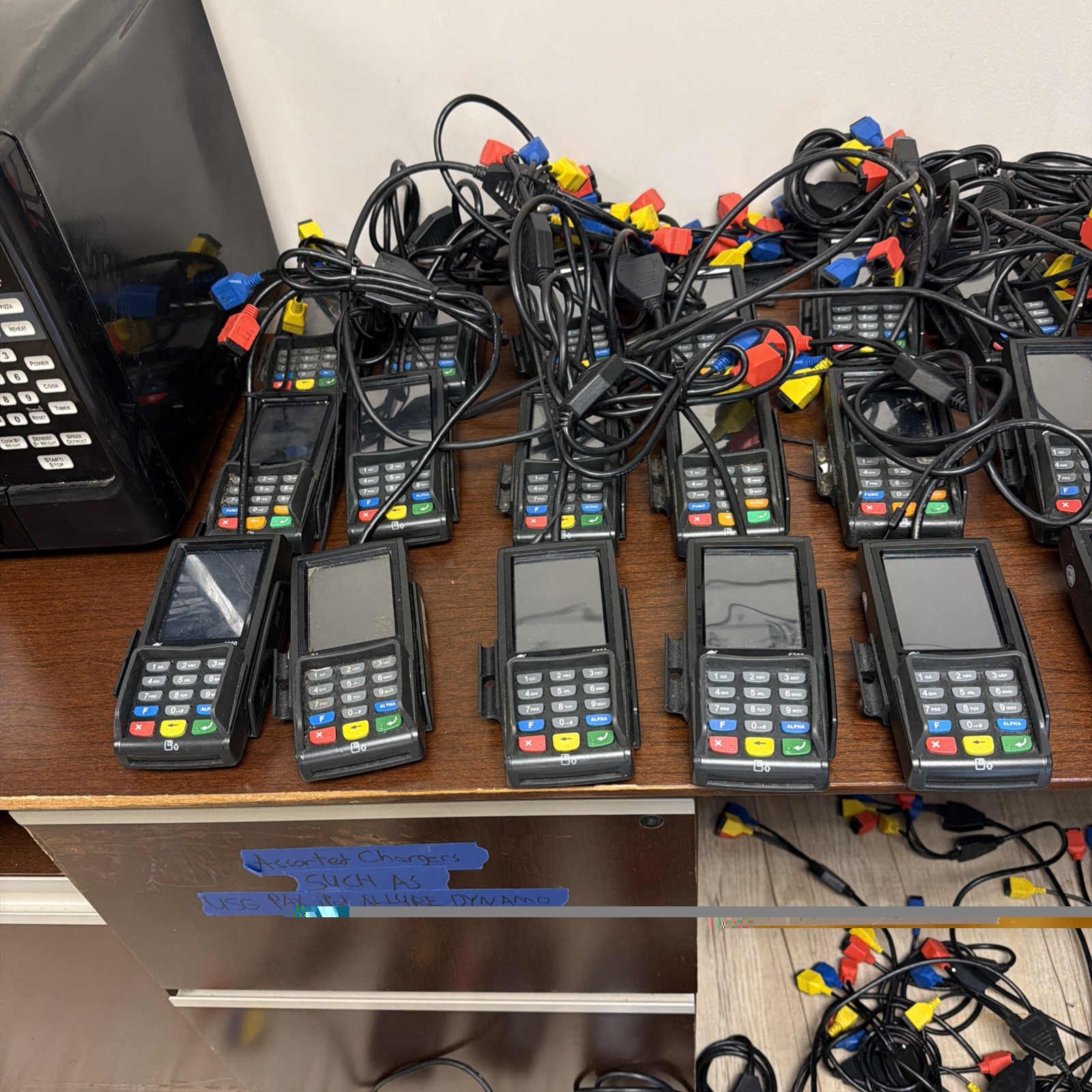 PAX S300 S300-000-364-02NA Credit Card Payment Terminal lot of 75 units