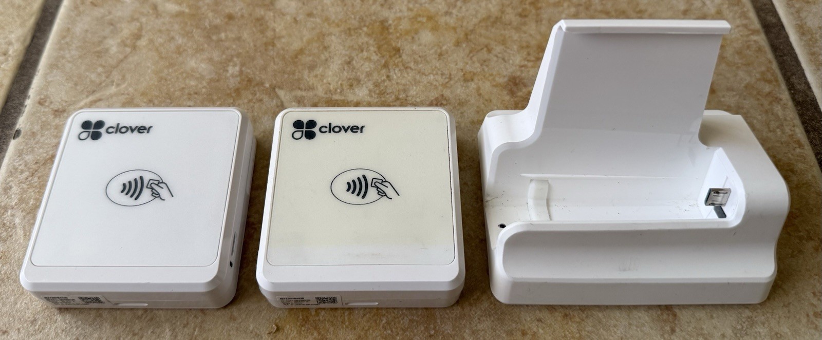 LOT OF 2 Clover GO RP-457 Contactless Card Reader |White | Mobile POS w 1 Dock
