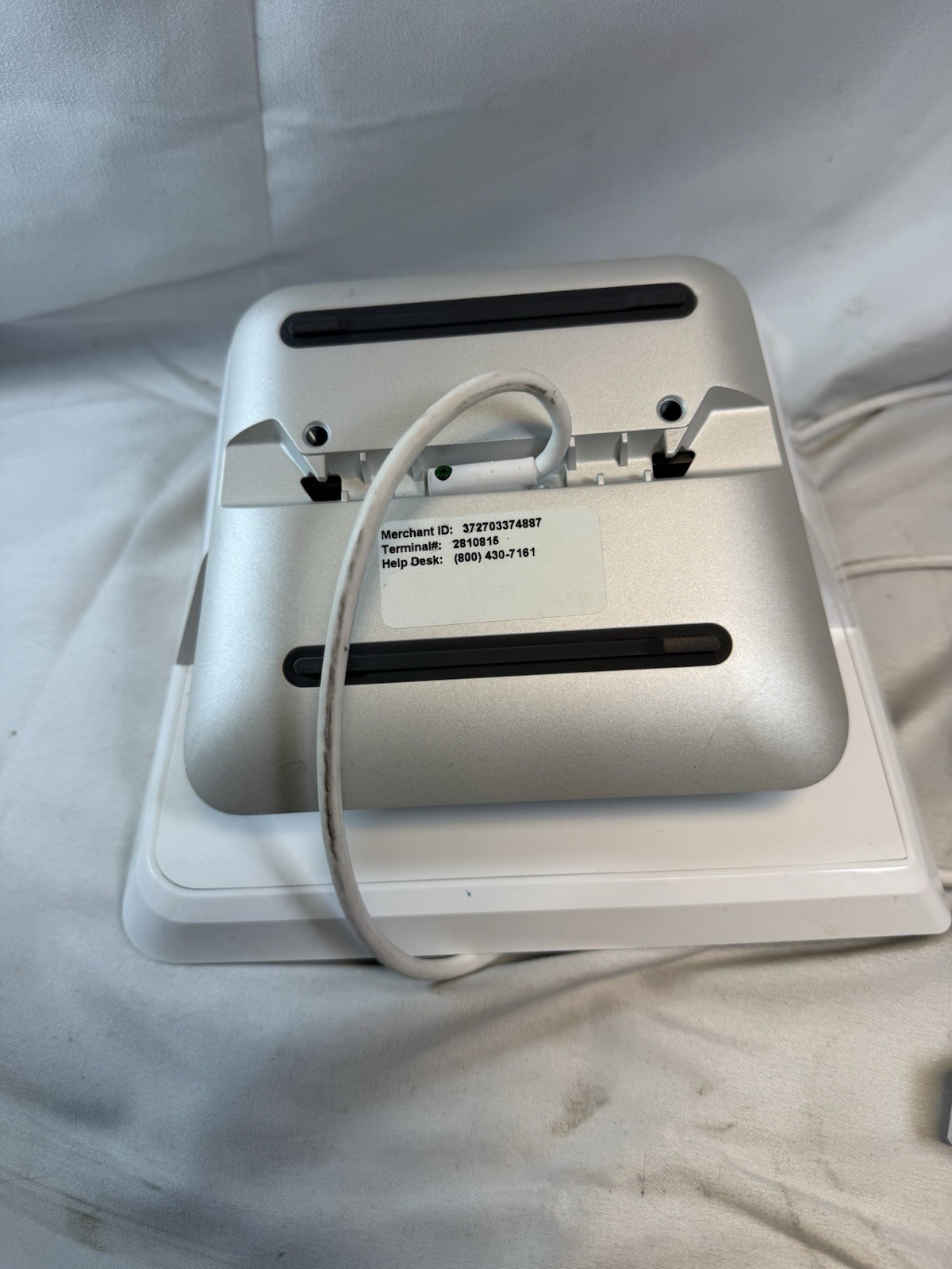 Clover Mini Wi-Fi C300 POS System + USB-C Triangle Hub (Powers On)