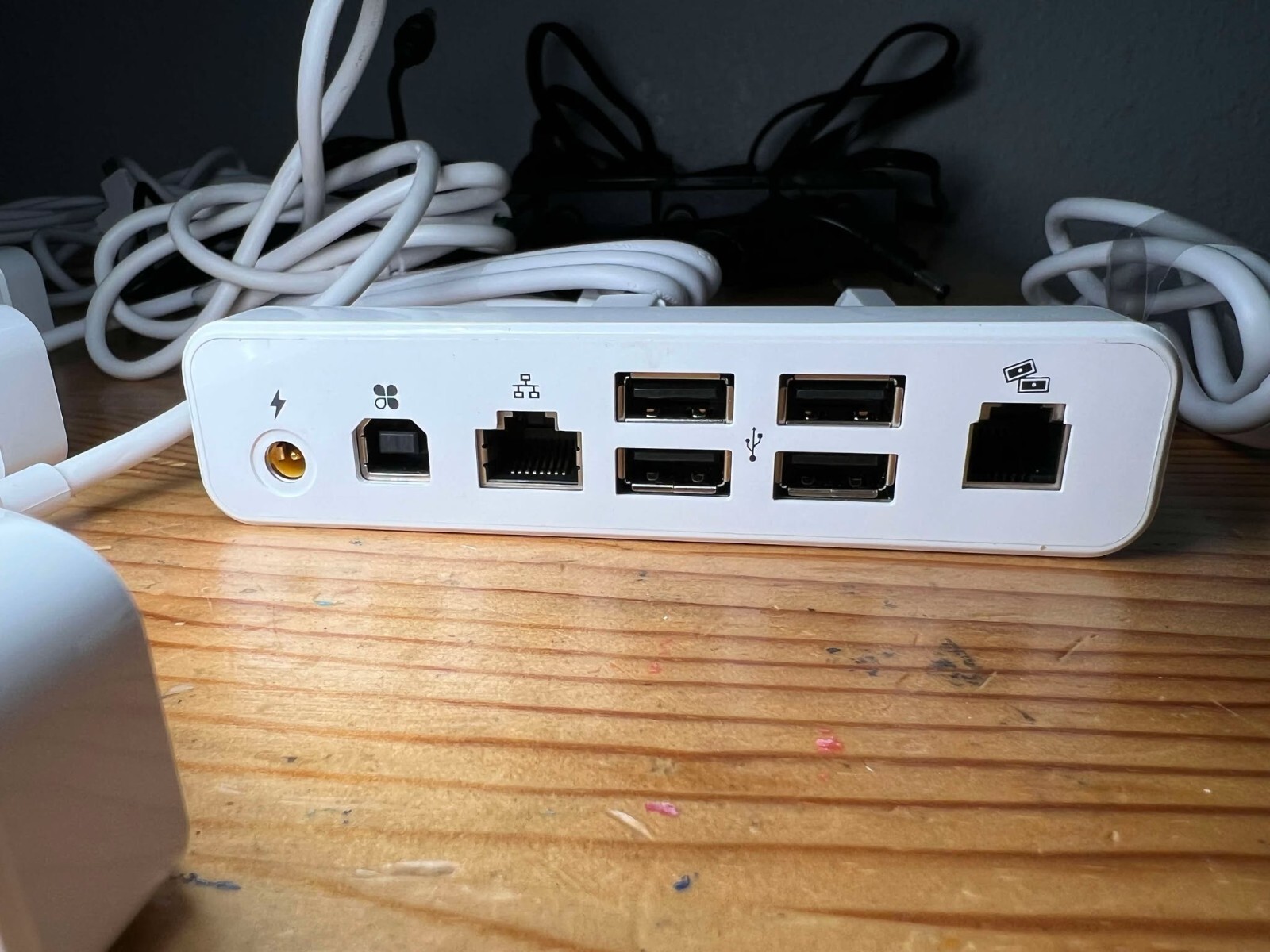 Clover Cable YJ3 Mini Triangle Hub(7 of them) & 12V AC Power Adapter (5 of them)