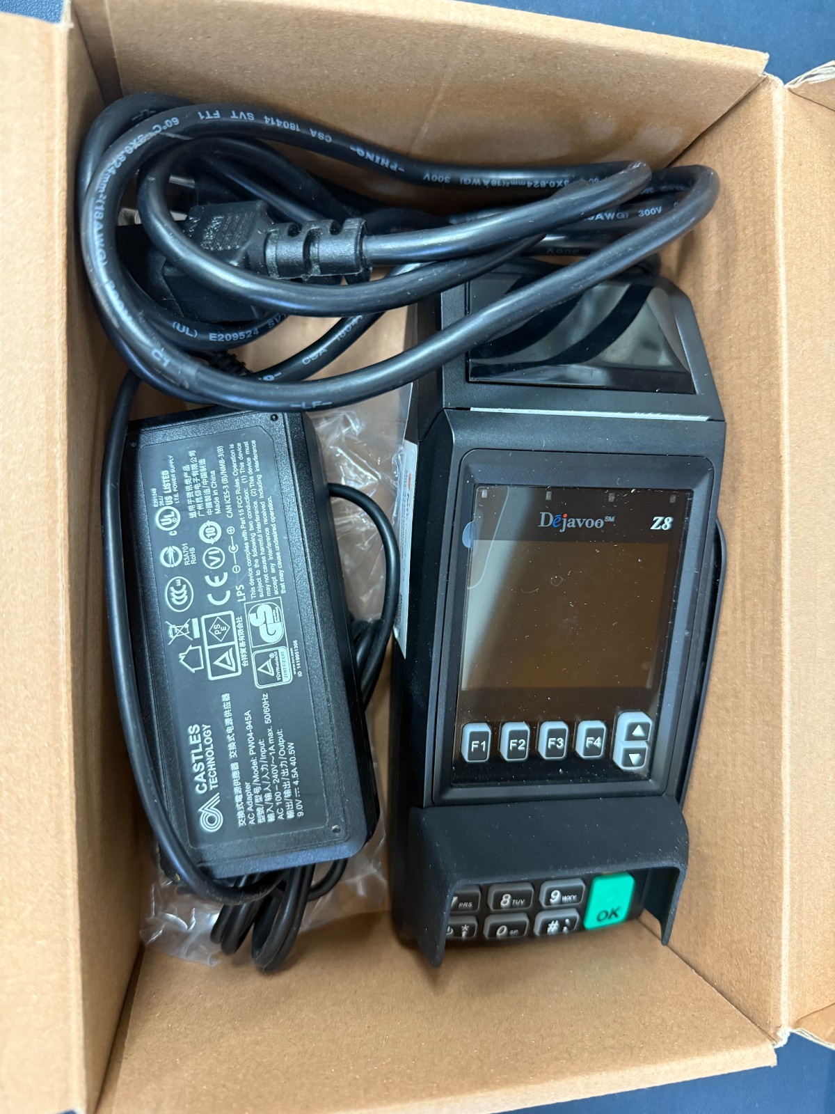 Dejavoo Z8 EMV/NFC IP/ WiFi ***BRAND NEW***