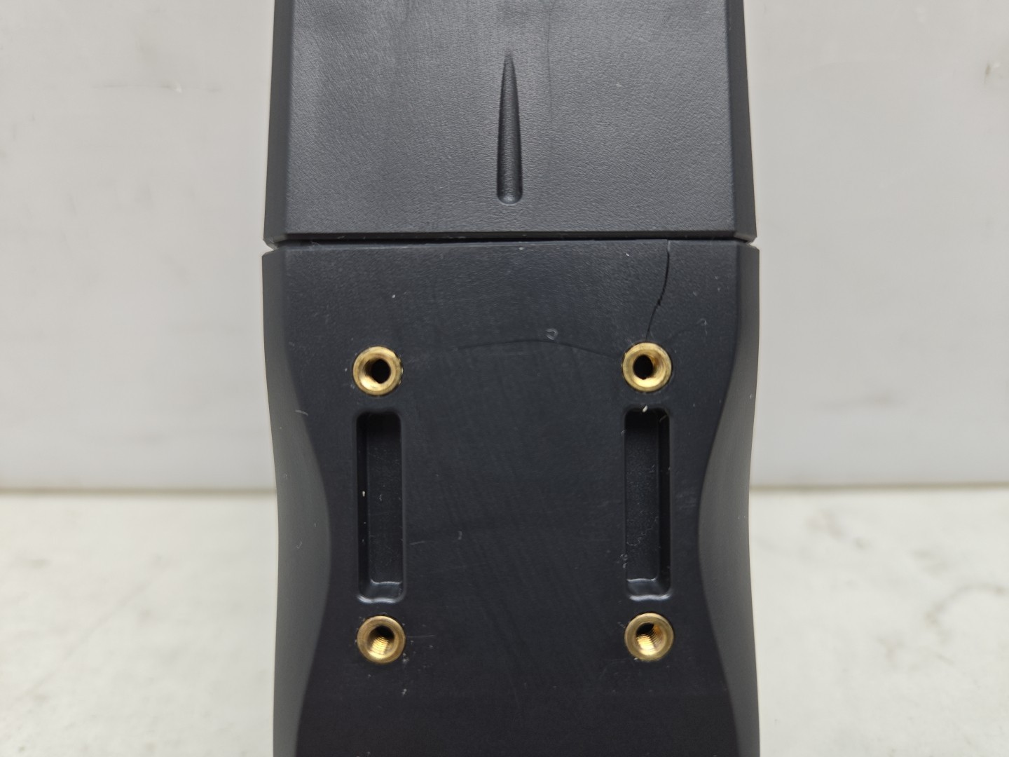 Omron V400-F350 2D Bar Code Reader Used Read Cracked Housing See Pictures