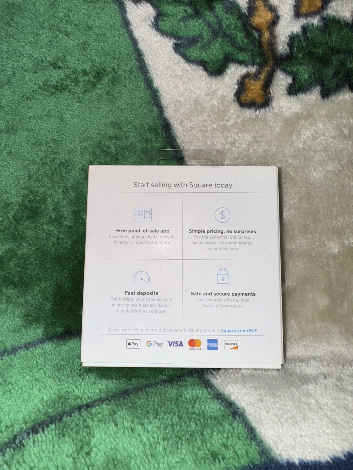 Square Contactless Credit Card and Chip Reader – White