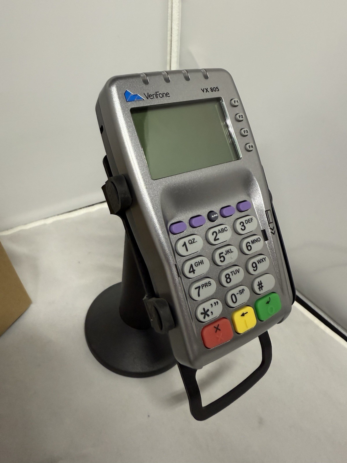 BUNDLE VeriFone VX805 Card/Chip Reader M280-703-AB-WWA-3 + Swivel Stand