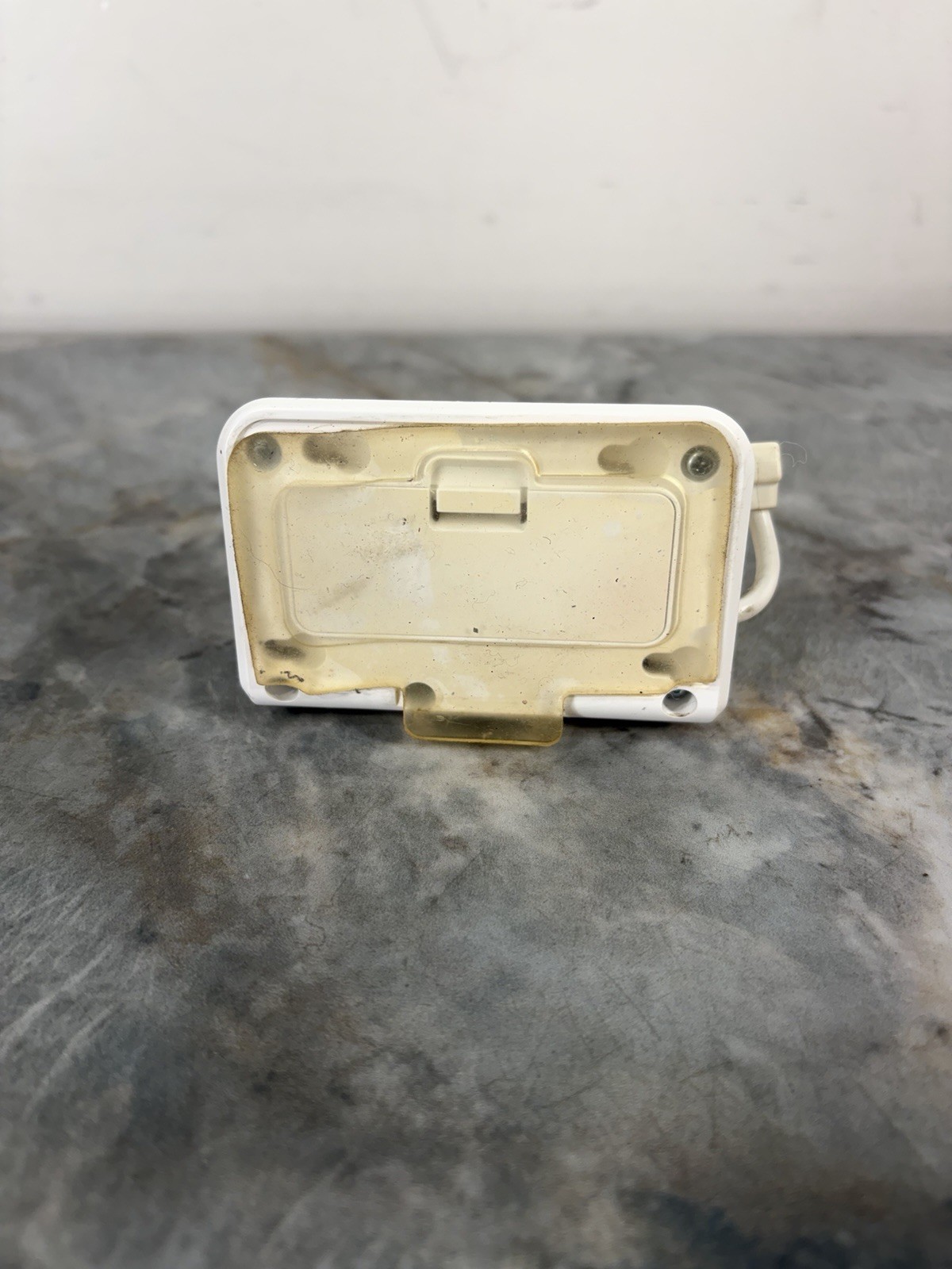 Clover Go RP457 A Contactless Chip Swipe Card Reader White With Charging Dock
