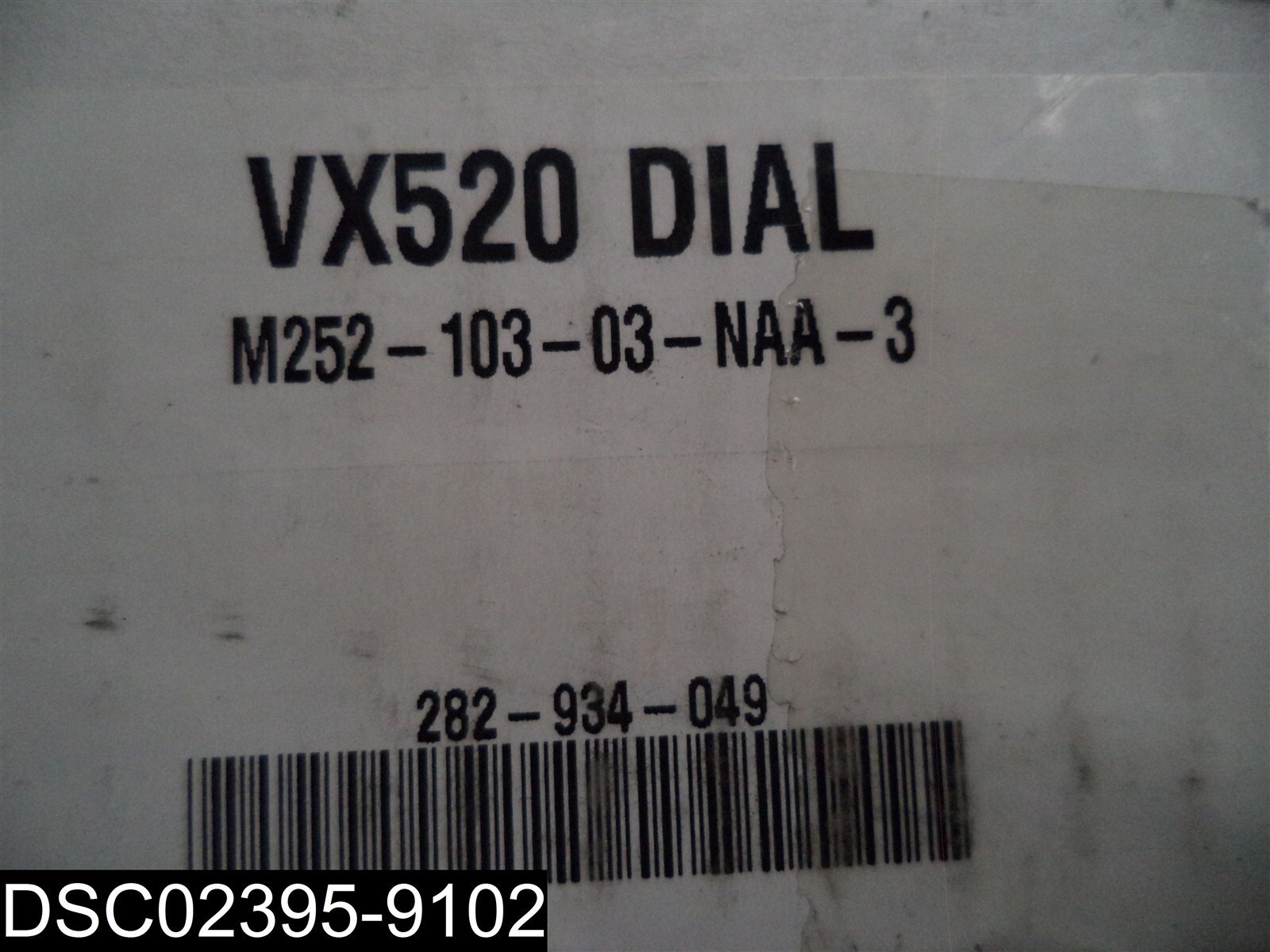 SCRATCHED: M252-103-03-NAA-3 Verifone VX520 Dial Up Terminal- Model