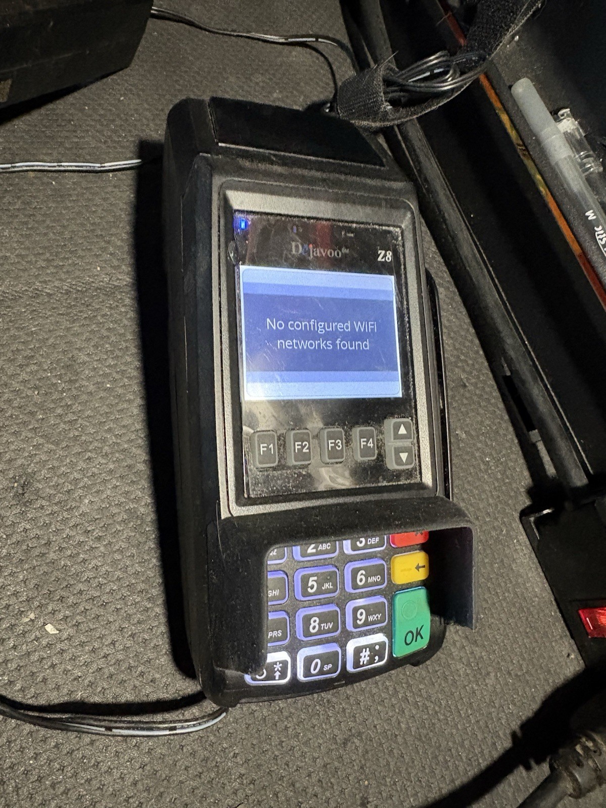 Dejavoo Z8 Credit Card Terminal With VEGA3000 Base – Powers On – Unprogrammed