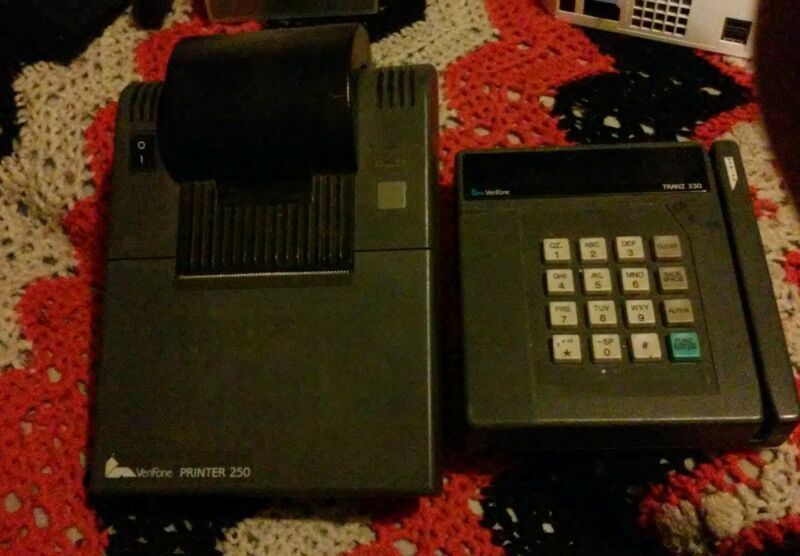 VeriFone TRANZ 330 Credit Card Terminal w Printer 250 & 2 AC Adapters