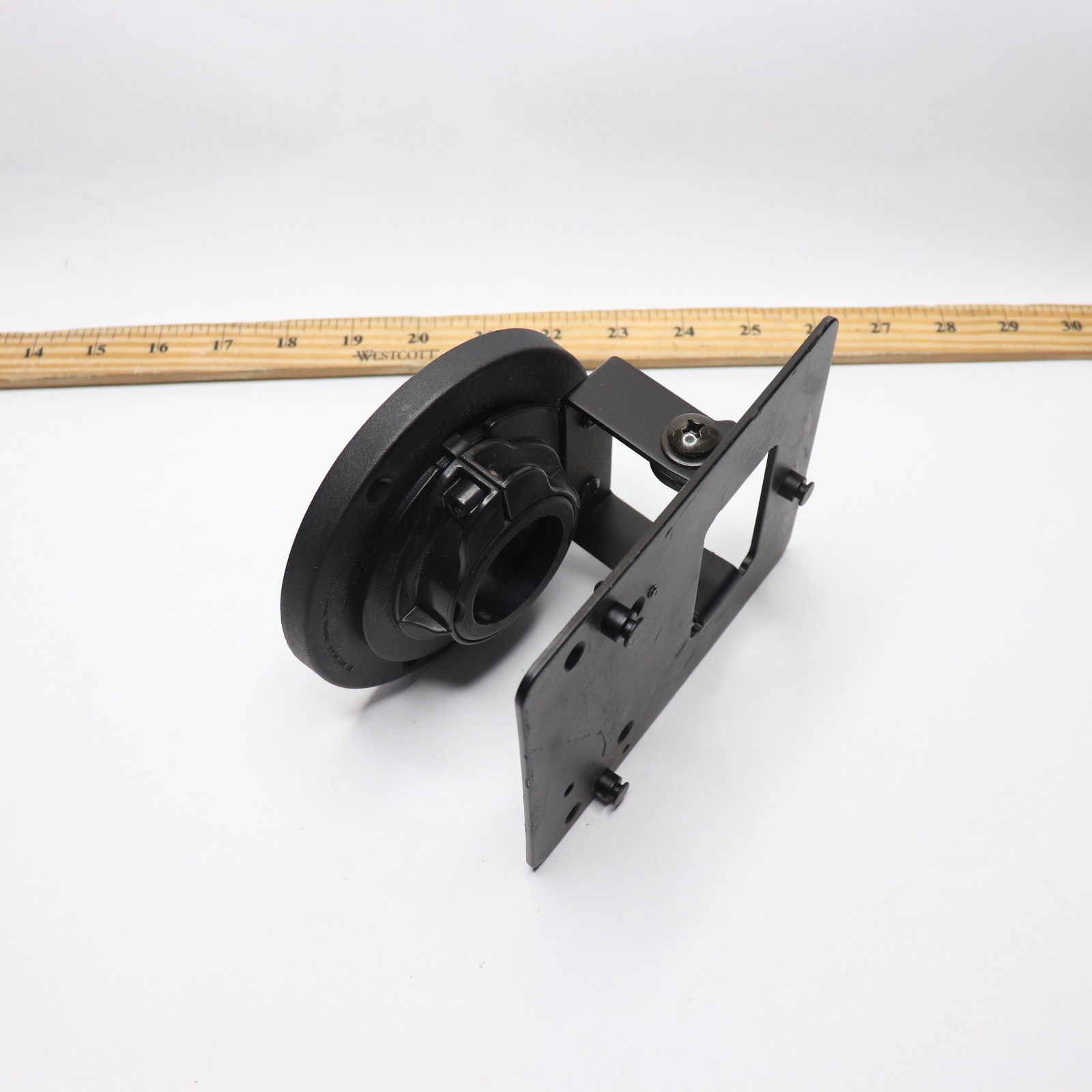 ENS Low Profile Stand For 4.75 x 6.80 x 5.31 367-2204-F