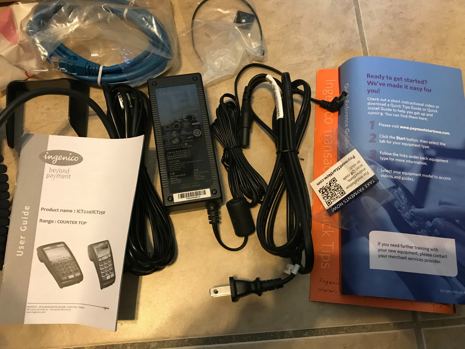 Ingenico ICT220 Credit Card Terminal CHIP Reader Great Shape w/ accessories
