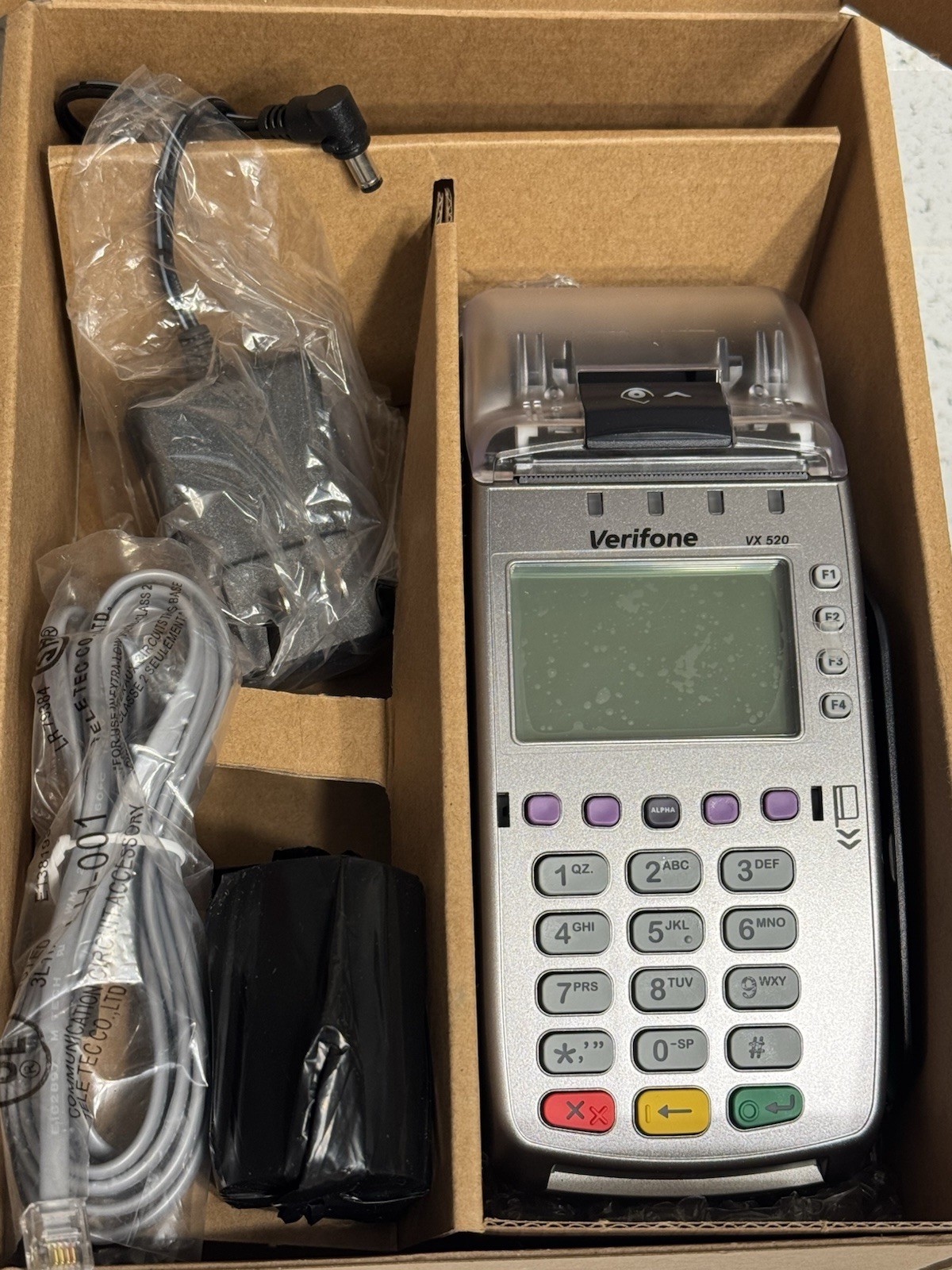 Verifone VX 520 CTLS Credit Card Machine missing manual New Open Box