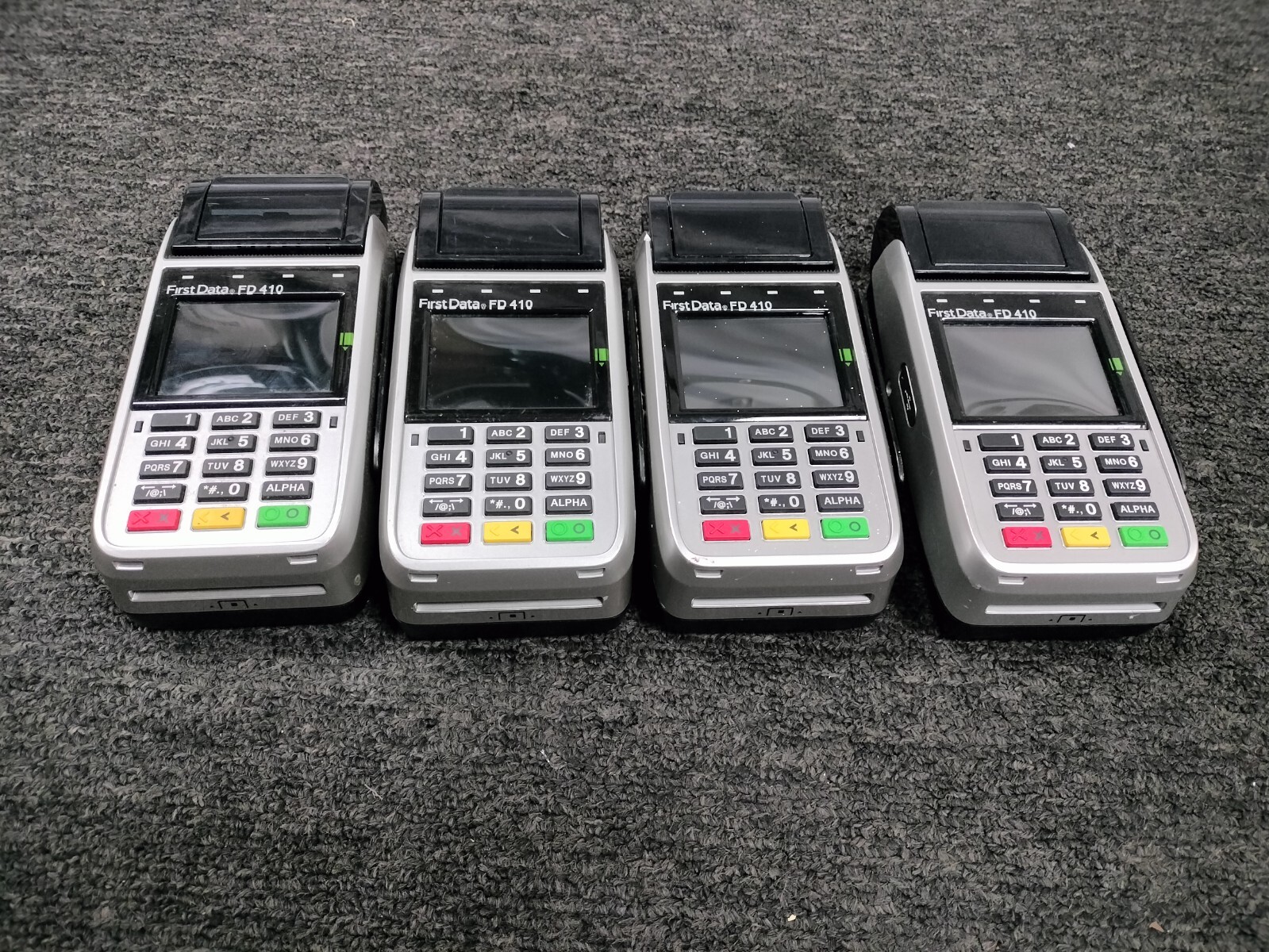 (LOT OF 4) FirstData FD410 (xAPT-103PUW)Wireless CreditCard Terminal*SOLD AS-IS*