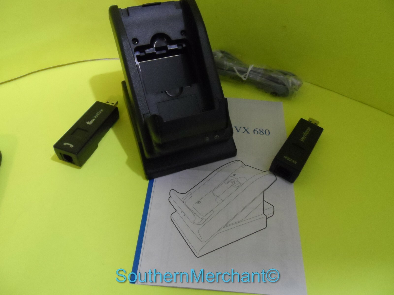 VX680 Full Featured Base M268-U32-00-WWA DIAL RSR232 DONGLES