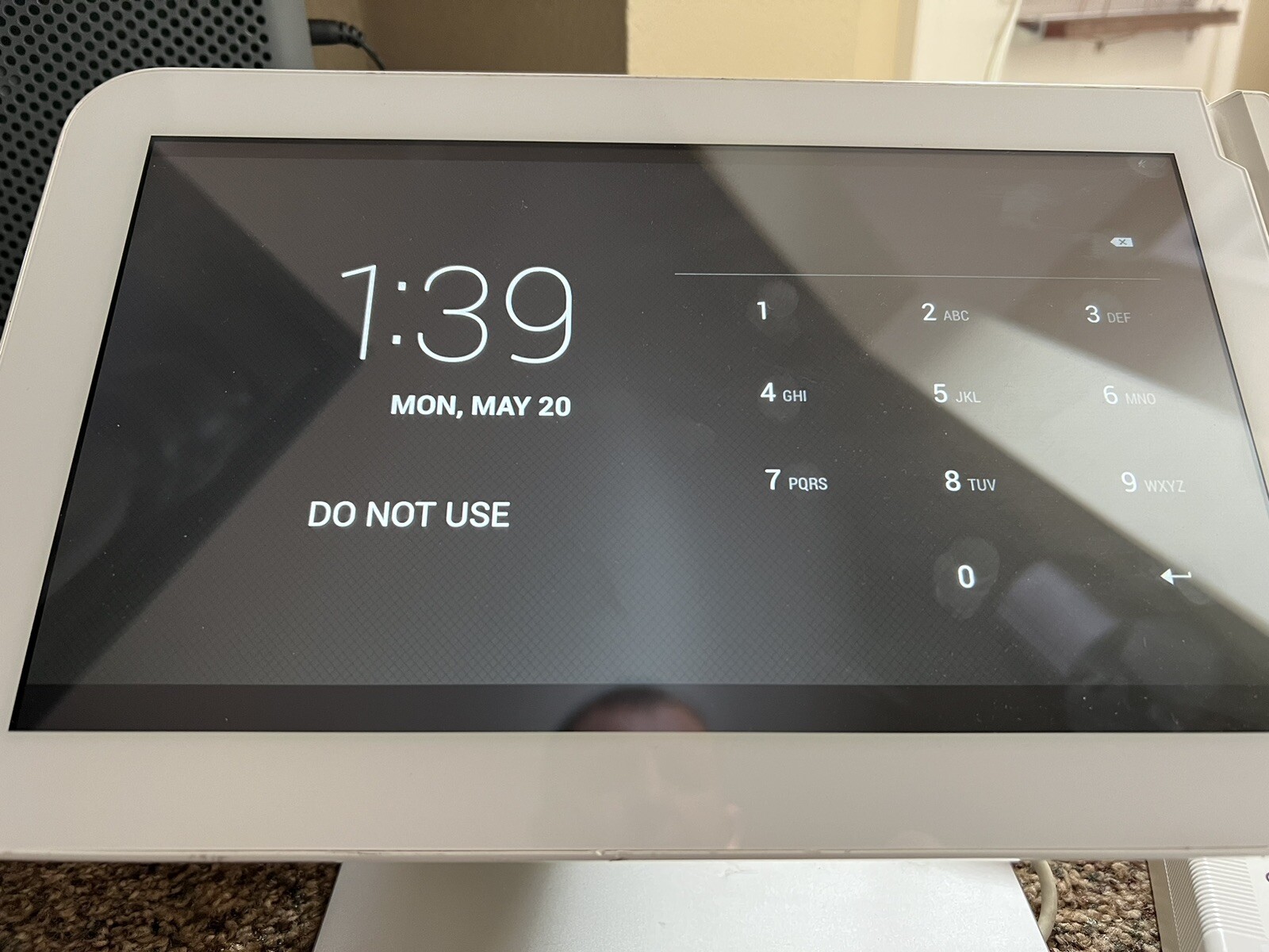 CLOVER POS 1.0 C100 SYSTEM POINT OF SALE STATION – Locked ￼