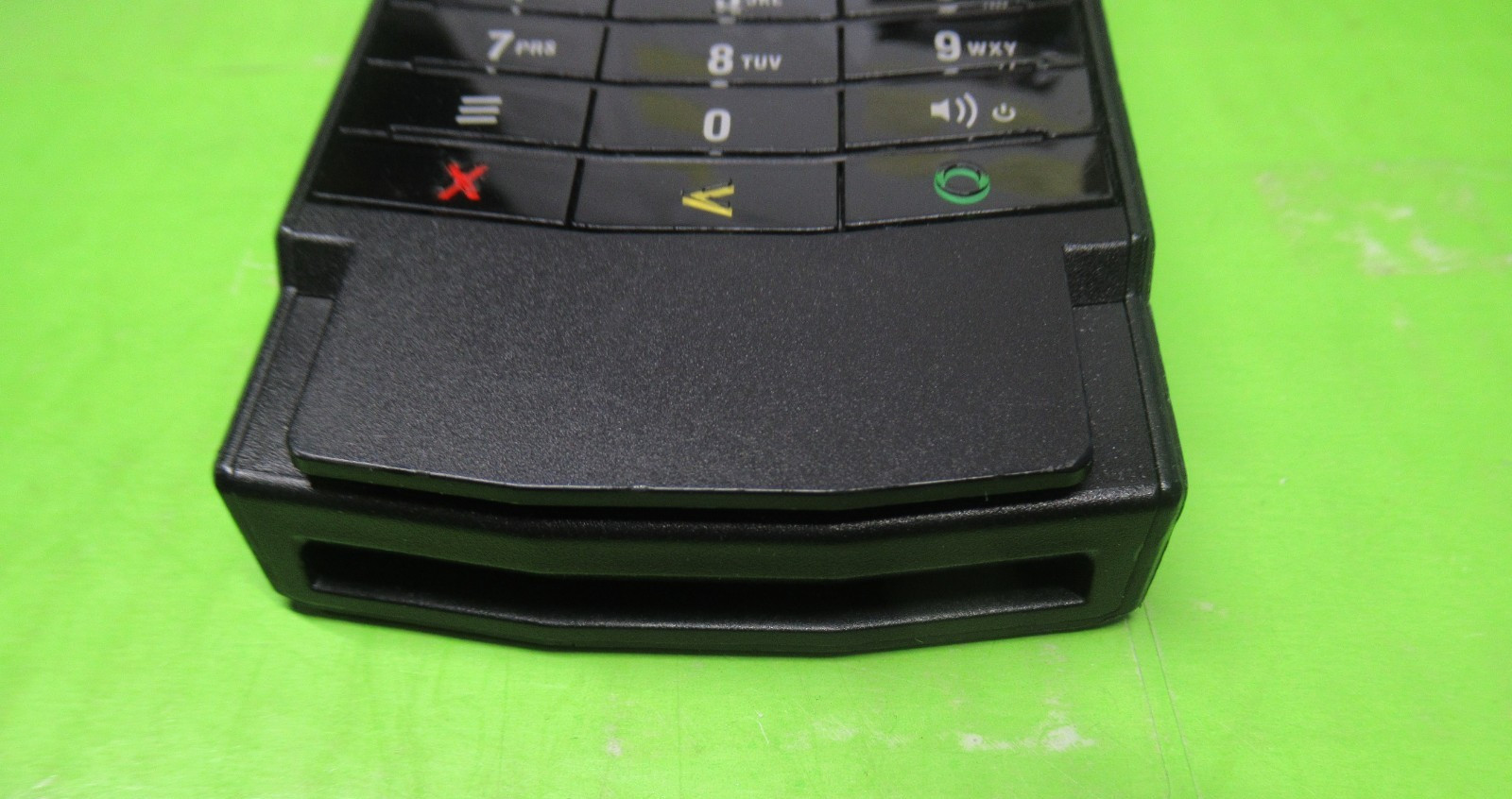 EQUINOX Luxe 6200m WLAN Handheld Credit Card Reader without AC Adapter