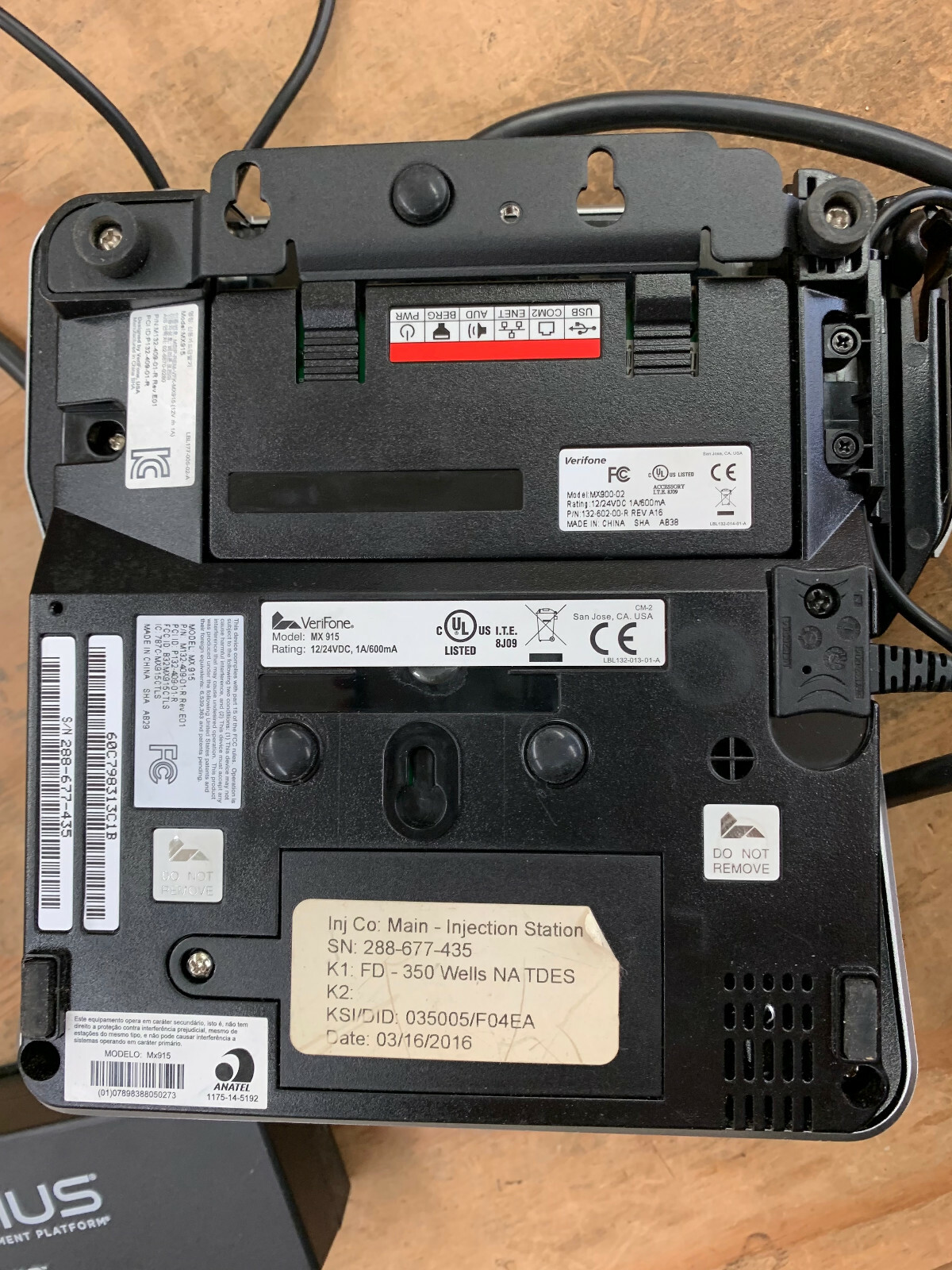 VERIFONE MX915 Terminal + Genius Customer Engagement Platform CBL-332-003 Cables