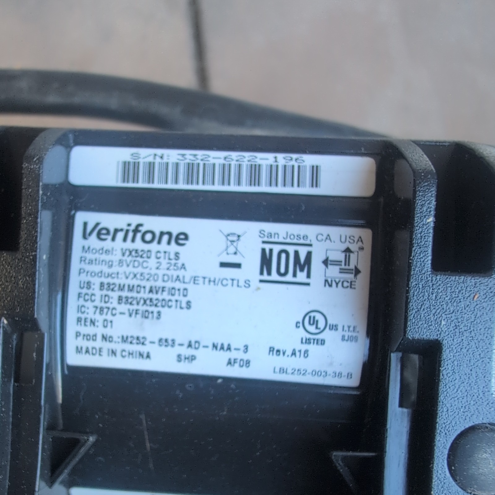 Verifone VX520 Credit Card Machine Terminal Reader