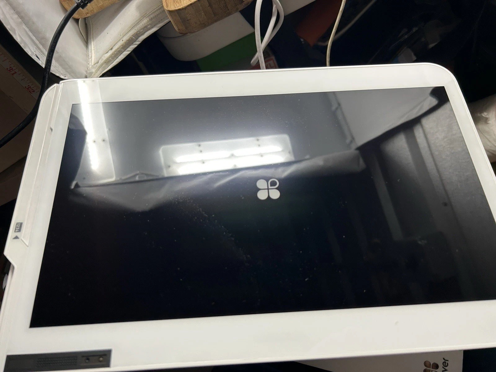 Clover C500 POS Terminal – Powers On – Screen Only – Pin Locked